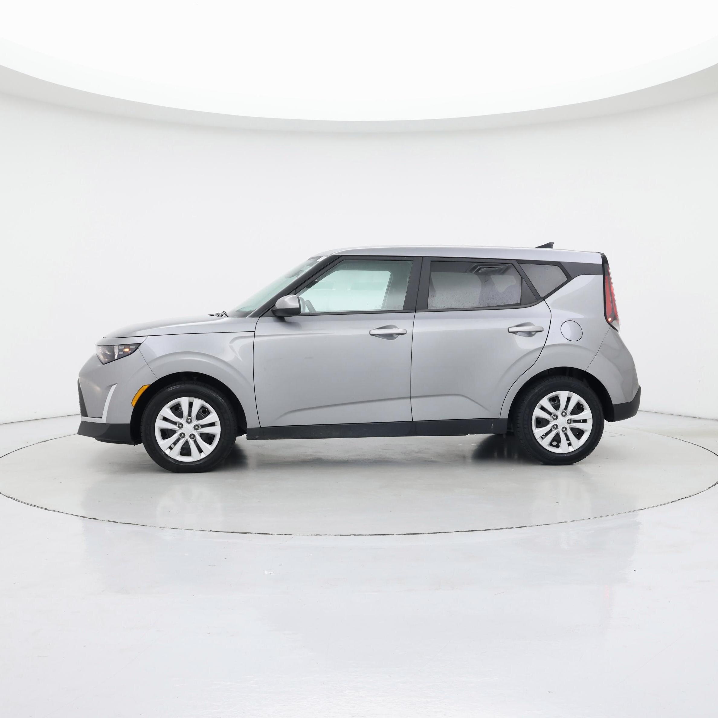 Thumbnail: 2023 Kia Soul - 3