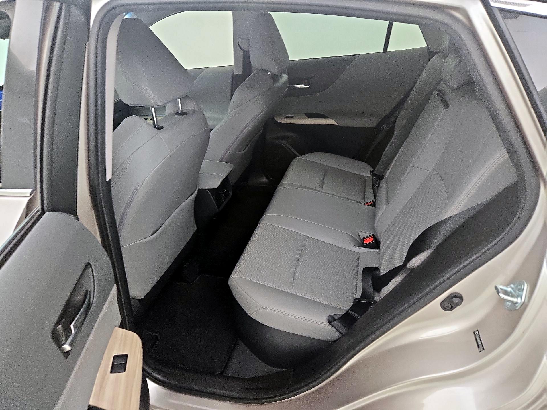 Thumbnail: 2021 Toyota Venza - 20