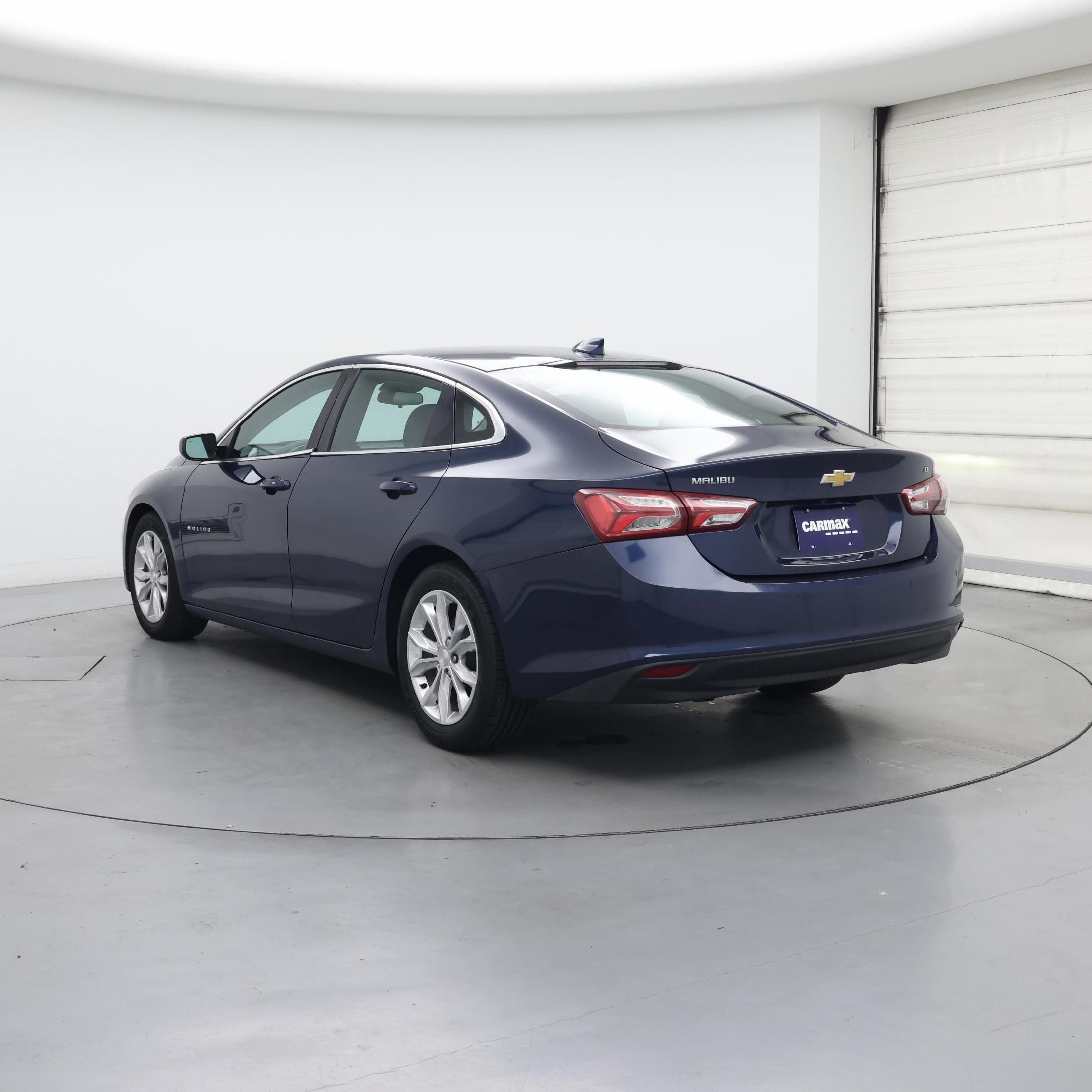Thumbnail: 2021 Chevrolet Malibu - 2
