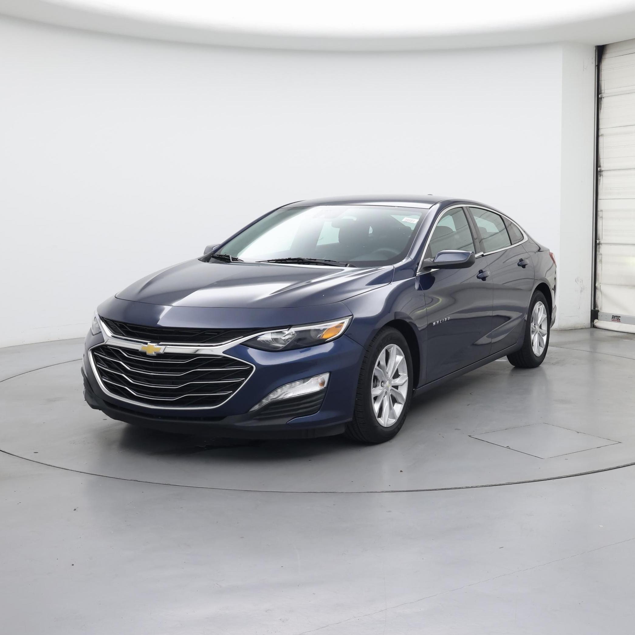 Thumbnail: 2021 Chevrolet Malibu - 4