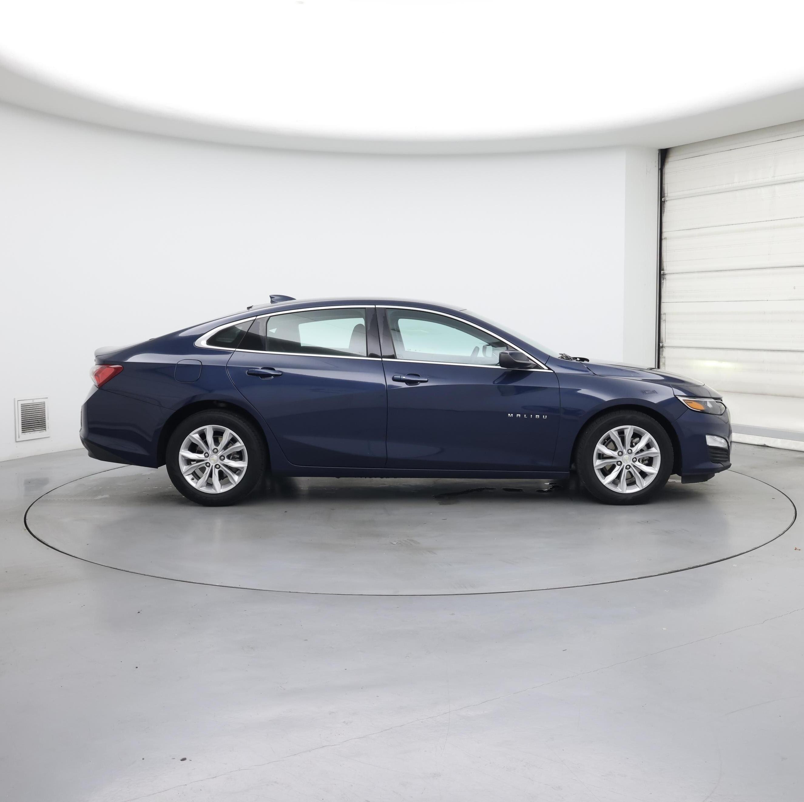 Thumbnail: 2021 Chevrolet Malibu - 7