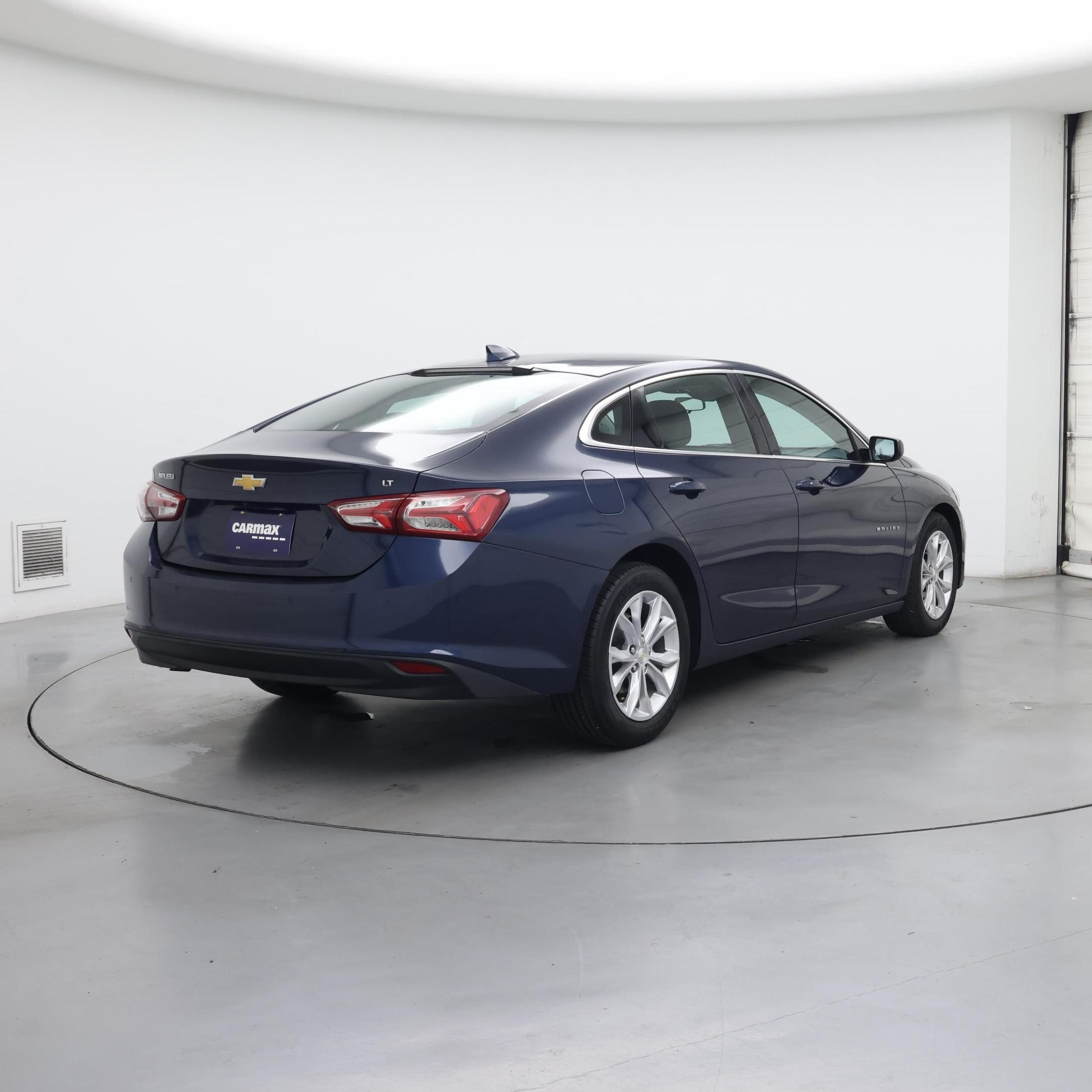 Thumbnail: 2021 Chevrolet Malibu - 8