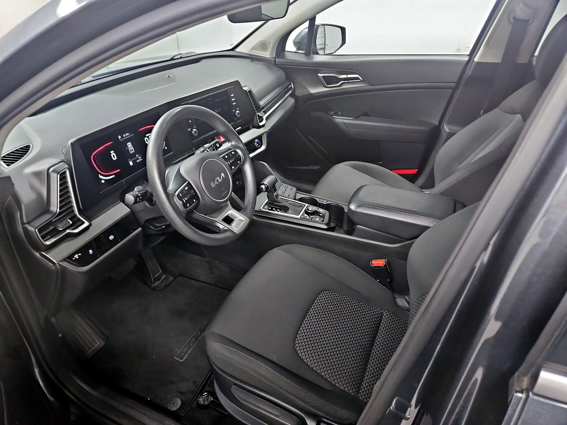 Thumbnail: 2023 Kia Sportage - 11