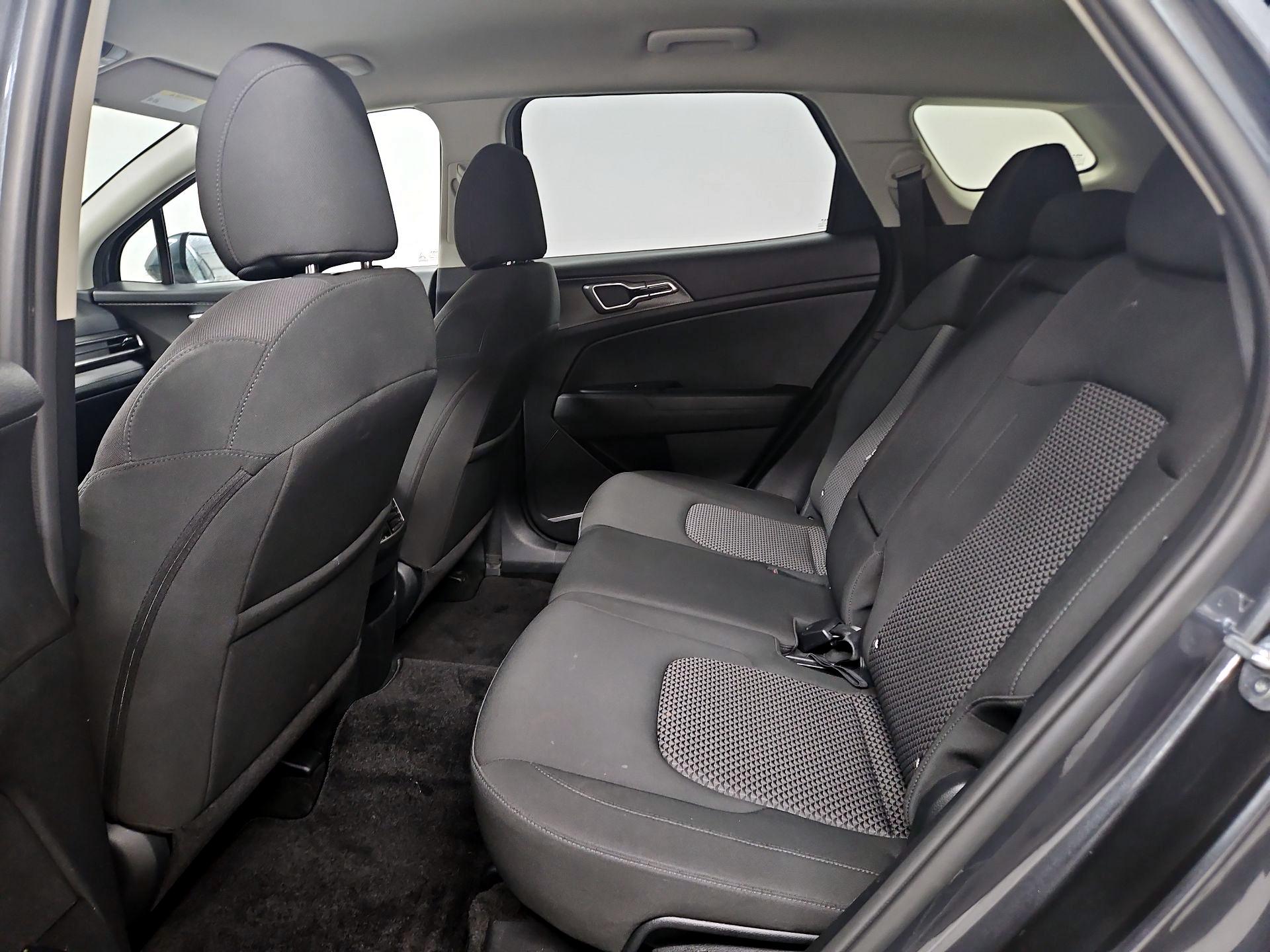 Thumbnail: 2023 Kia Sportage - 19