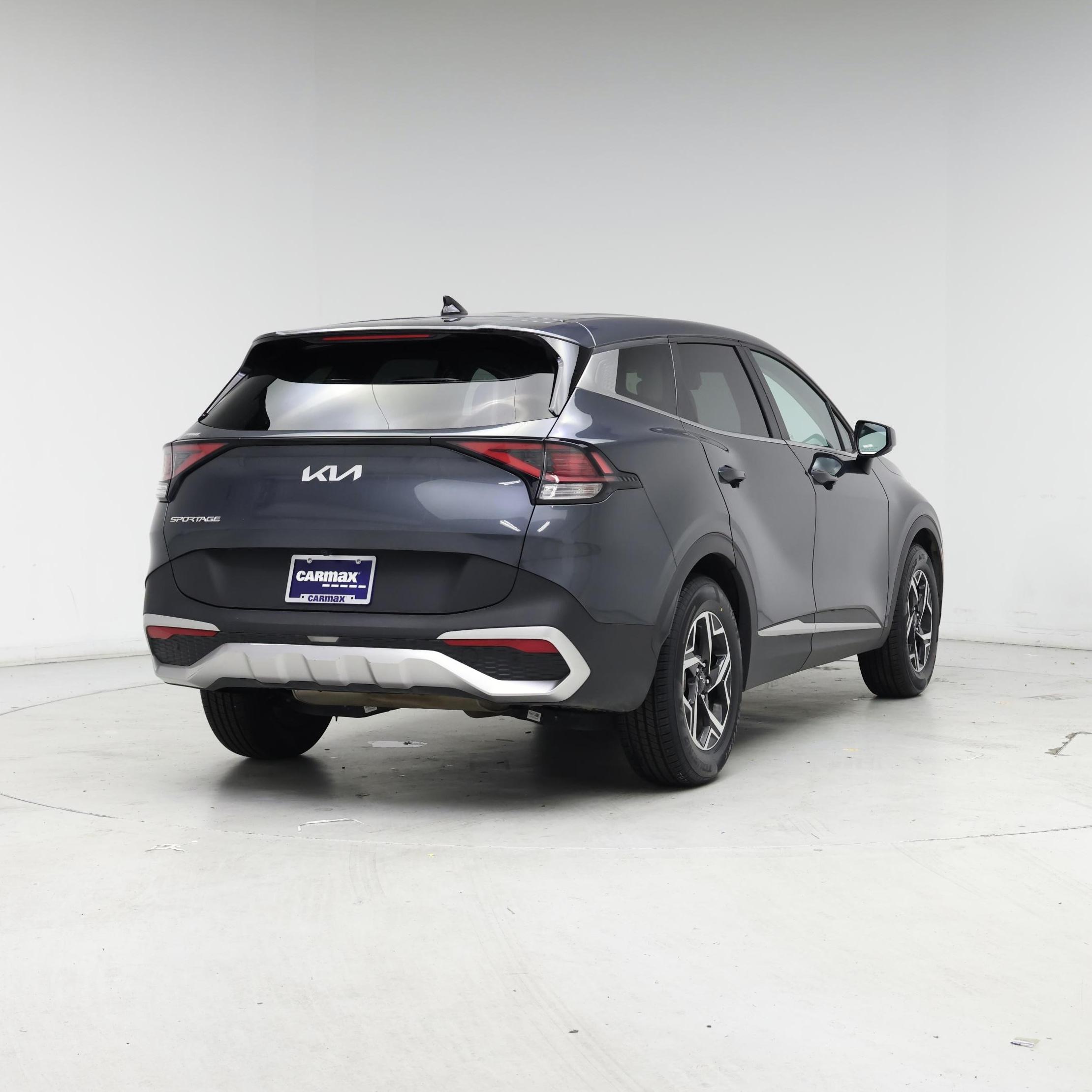 Thumbnail: 2023 Kia Sportage - 8