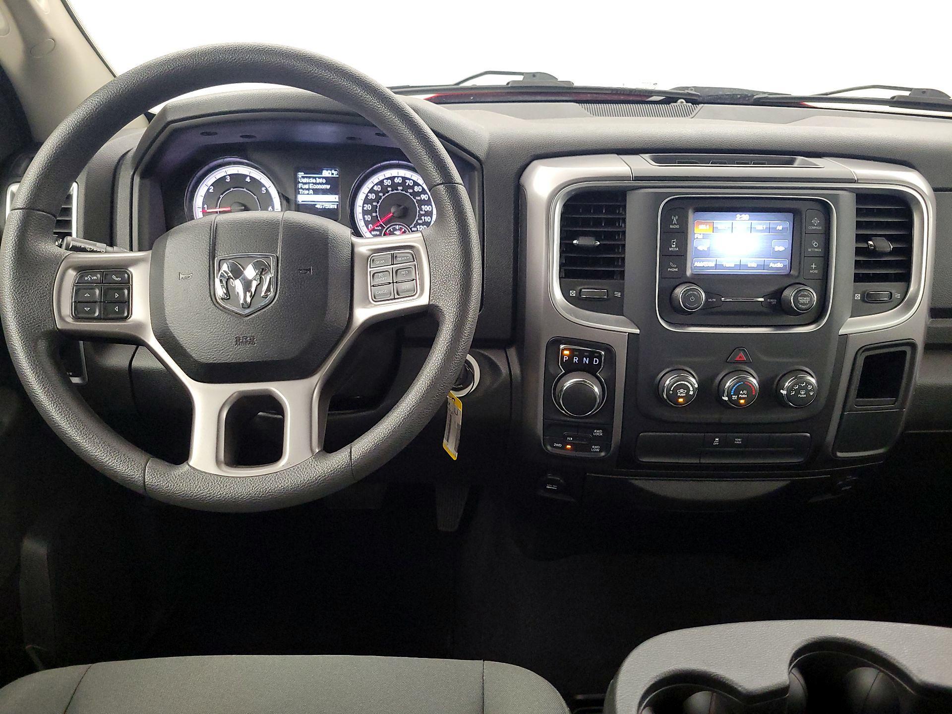 Thumbnail: 2022 RAM 1500 Classic - 9