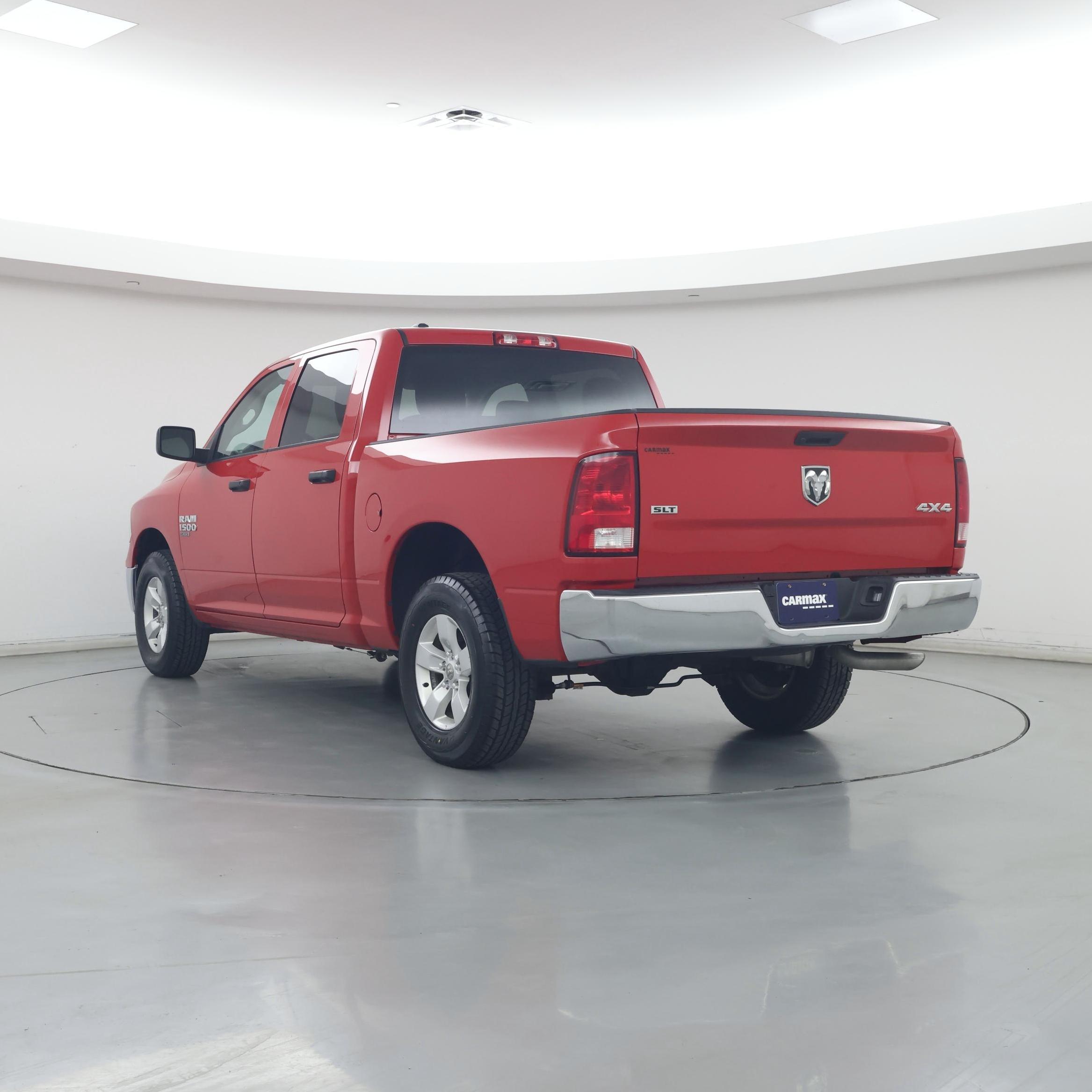 Thumbnail: 2022 RAM 1500 Classic - 2