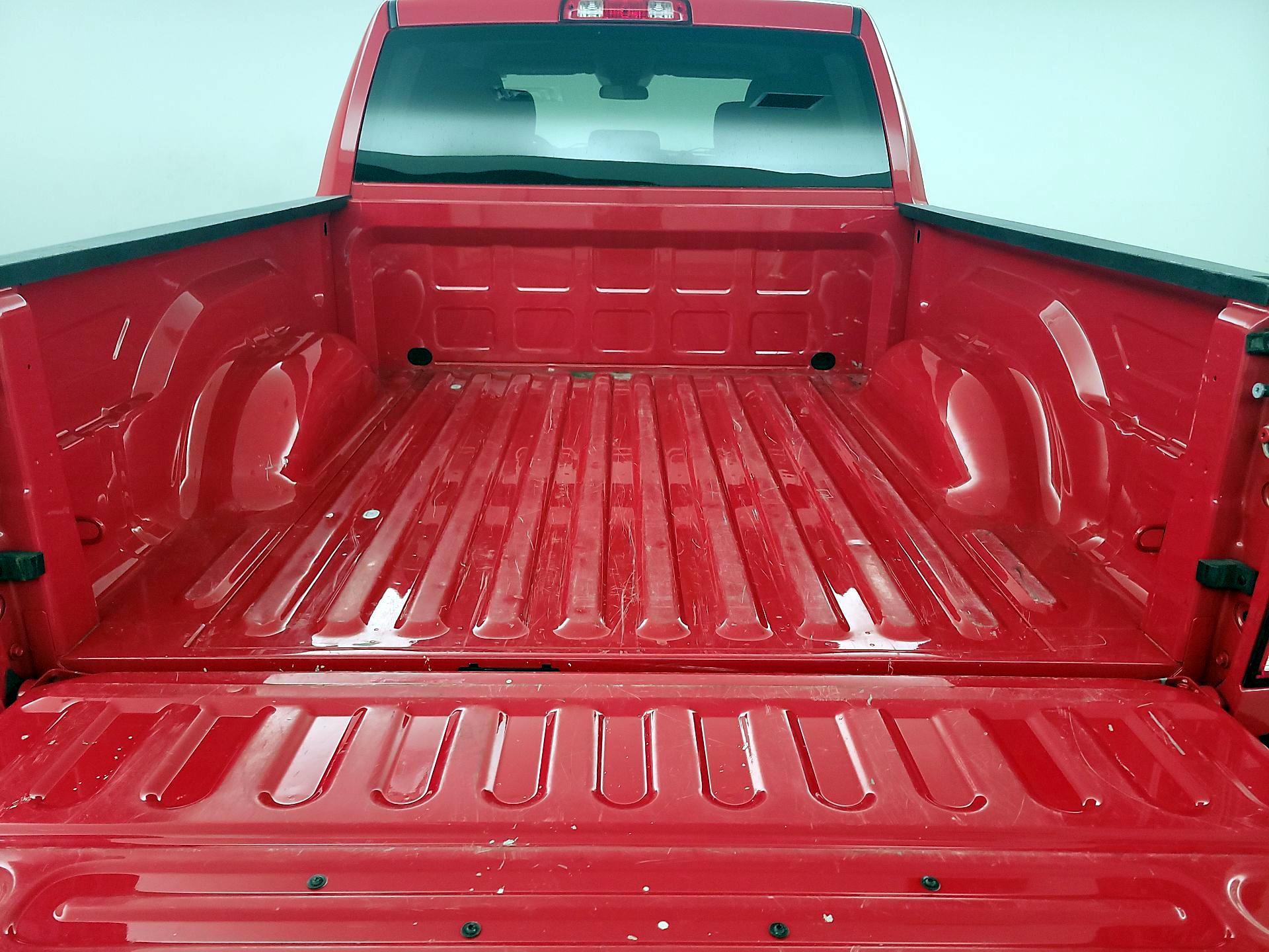 Thumbnail: 2022 RAM 1500 Classic - 19