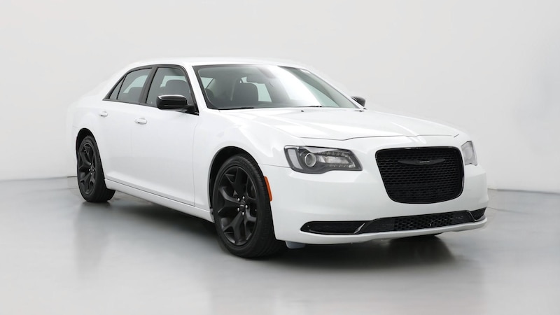 2022 Chrysler 300 Touring Hero Image