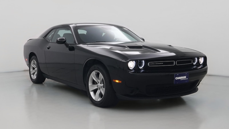 2022 Dodge Challenger SXT Hero Image