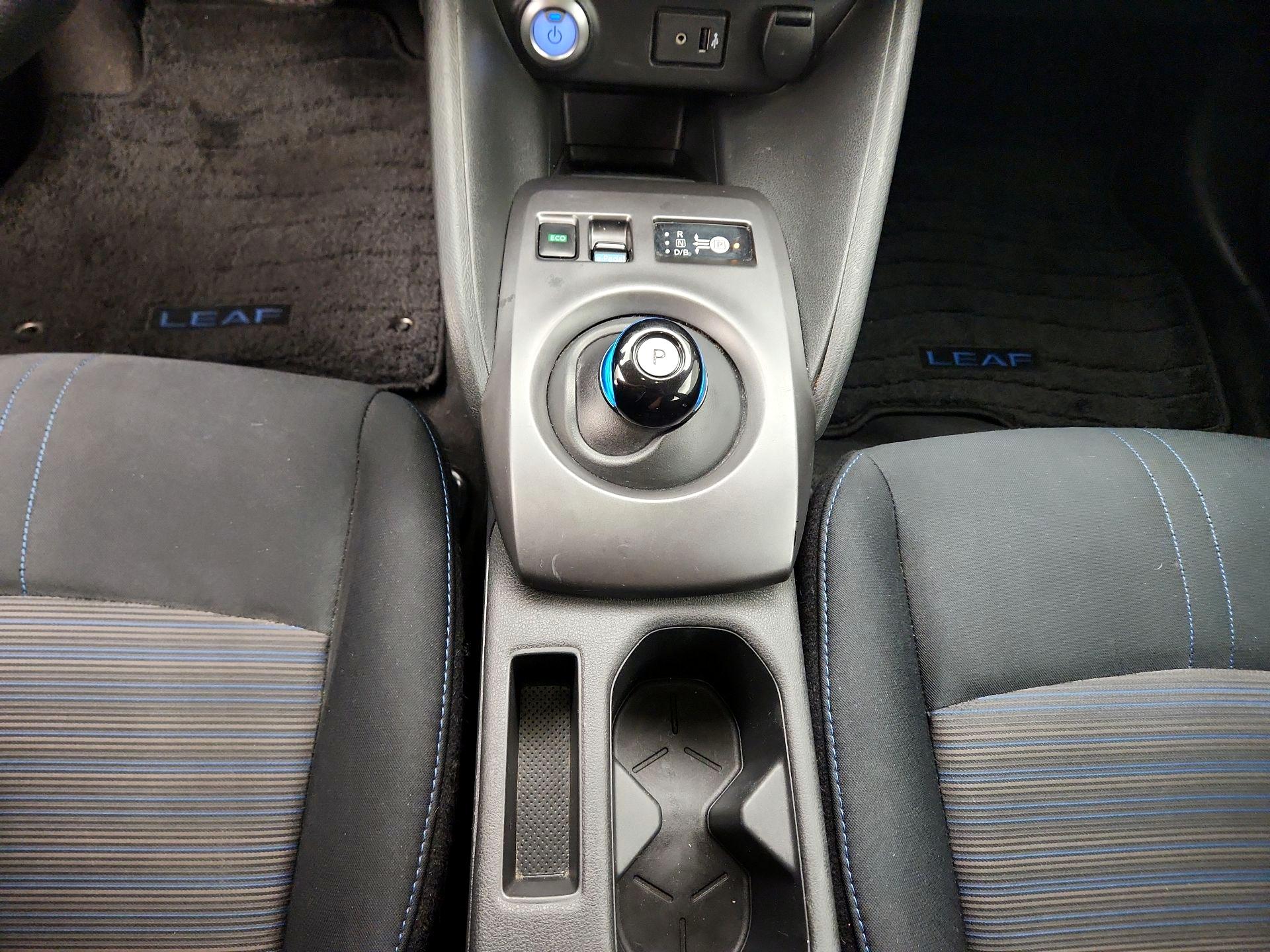 Thumbnail: 2018 Nissan Leaf - 17