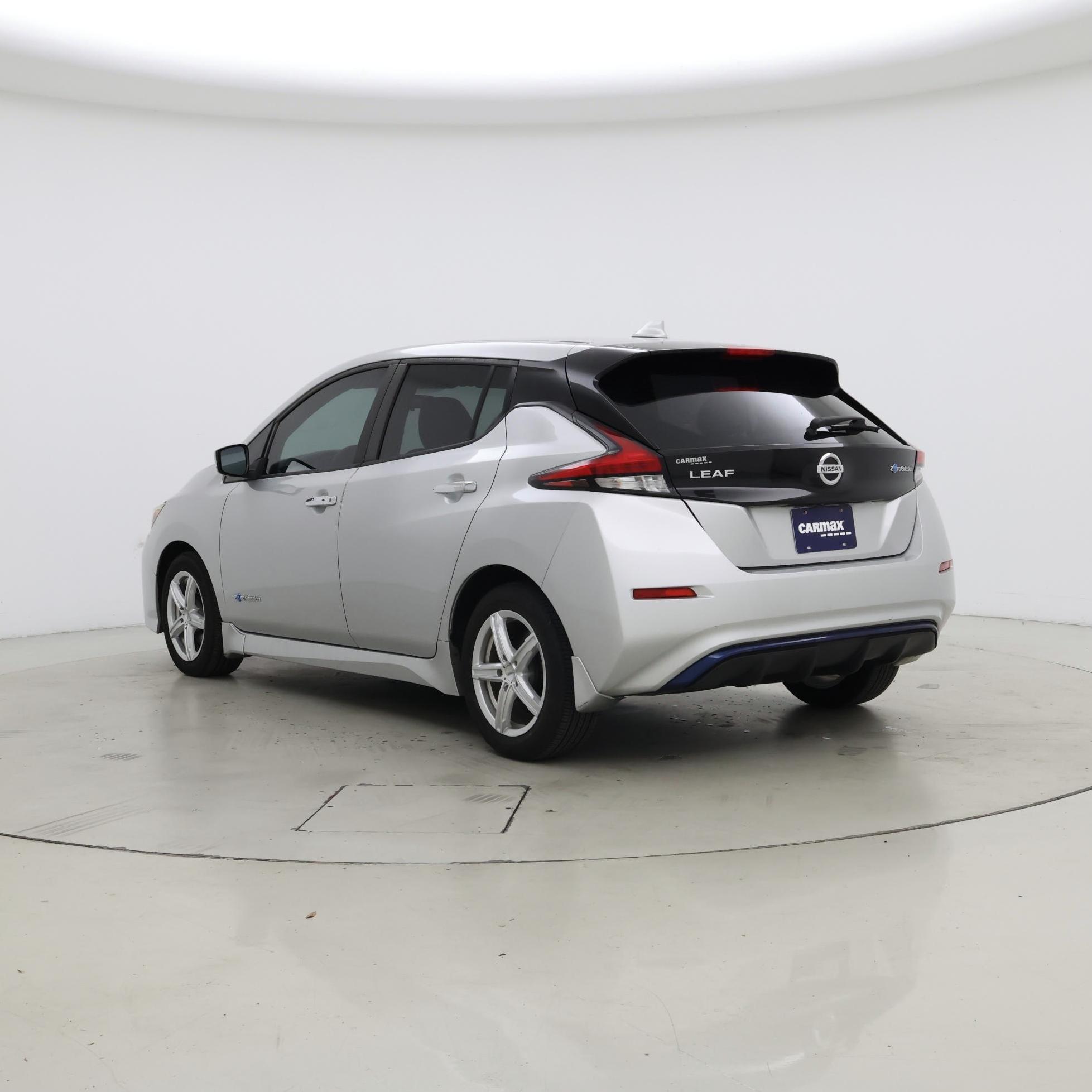 Thumbnail: 2018 Nissan Leaf - 2