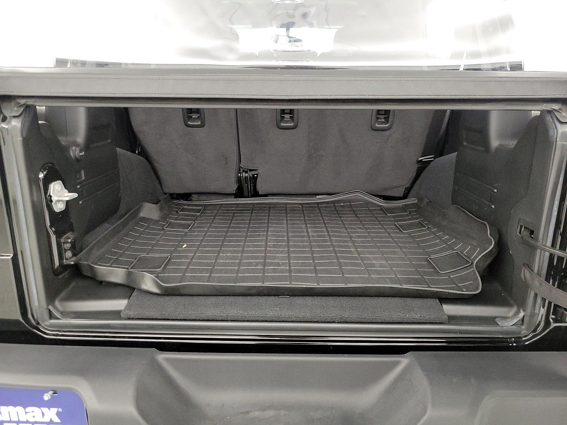 Thumbnail: 2023 Jeep Wrangler - 20