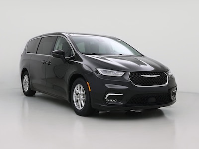 2023 Chrysler Pacifica Touring -
                Lithia Springs, GA