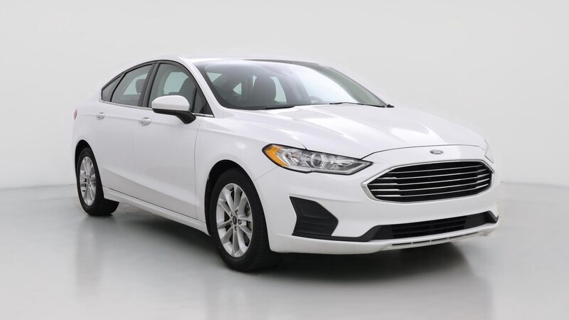 2020 Ford Fusion SE Hero Image