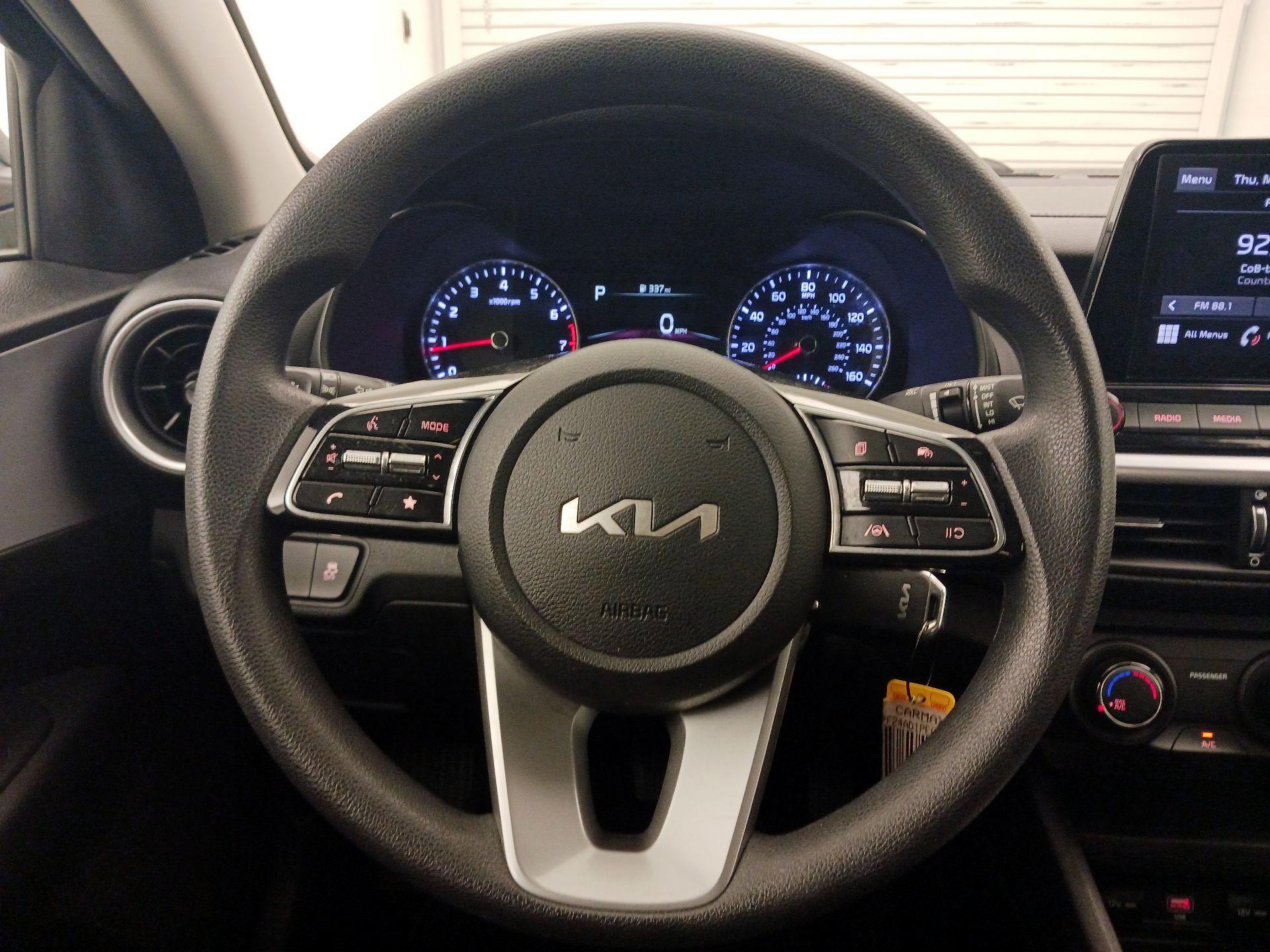 Thumbnail: 2023 Kia Forte - 10