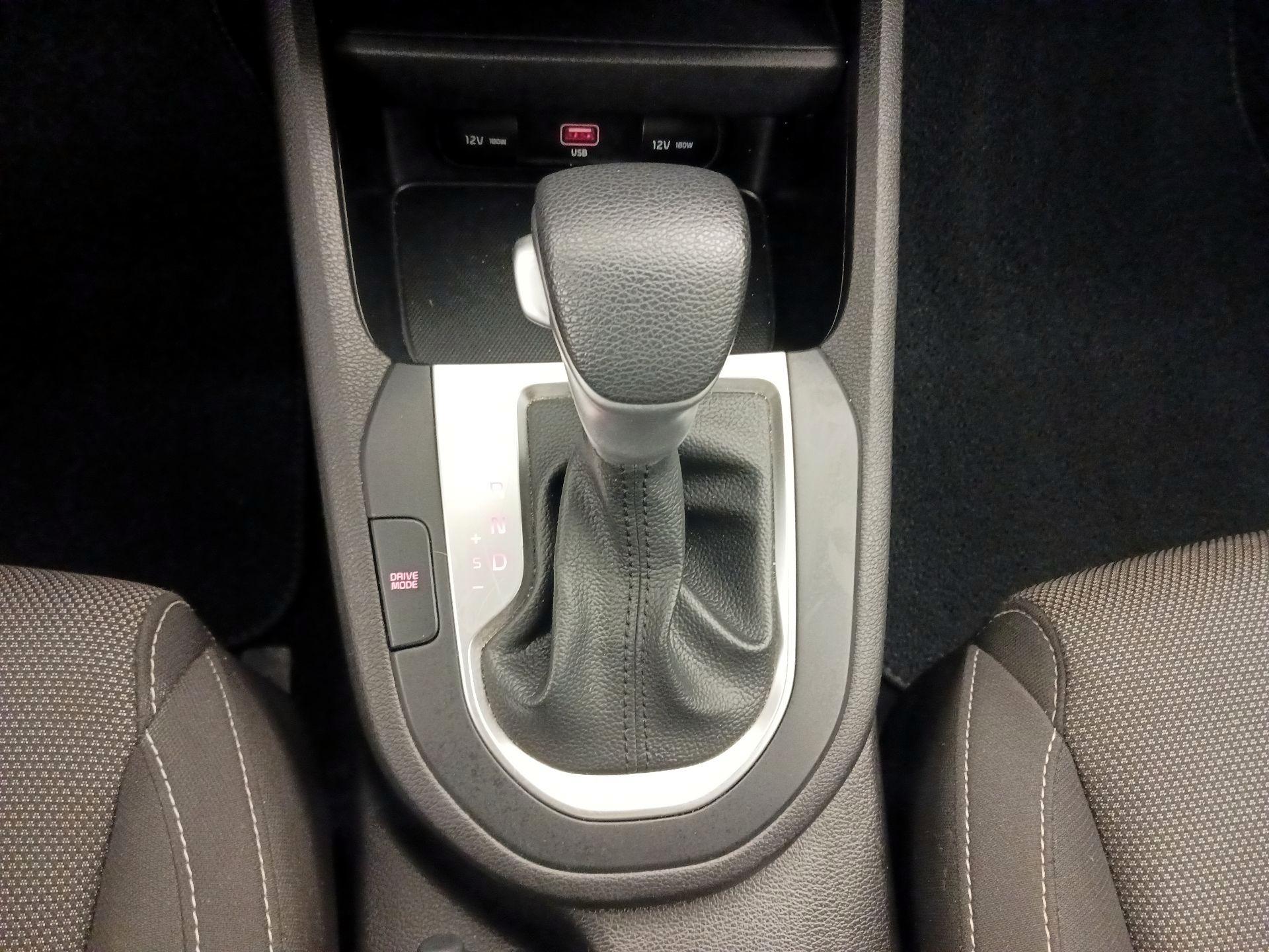 Thumbnail: 2023 Kia Forte - 17