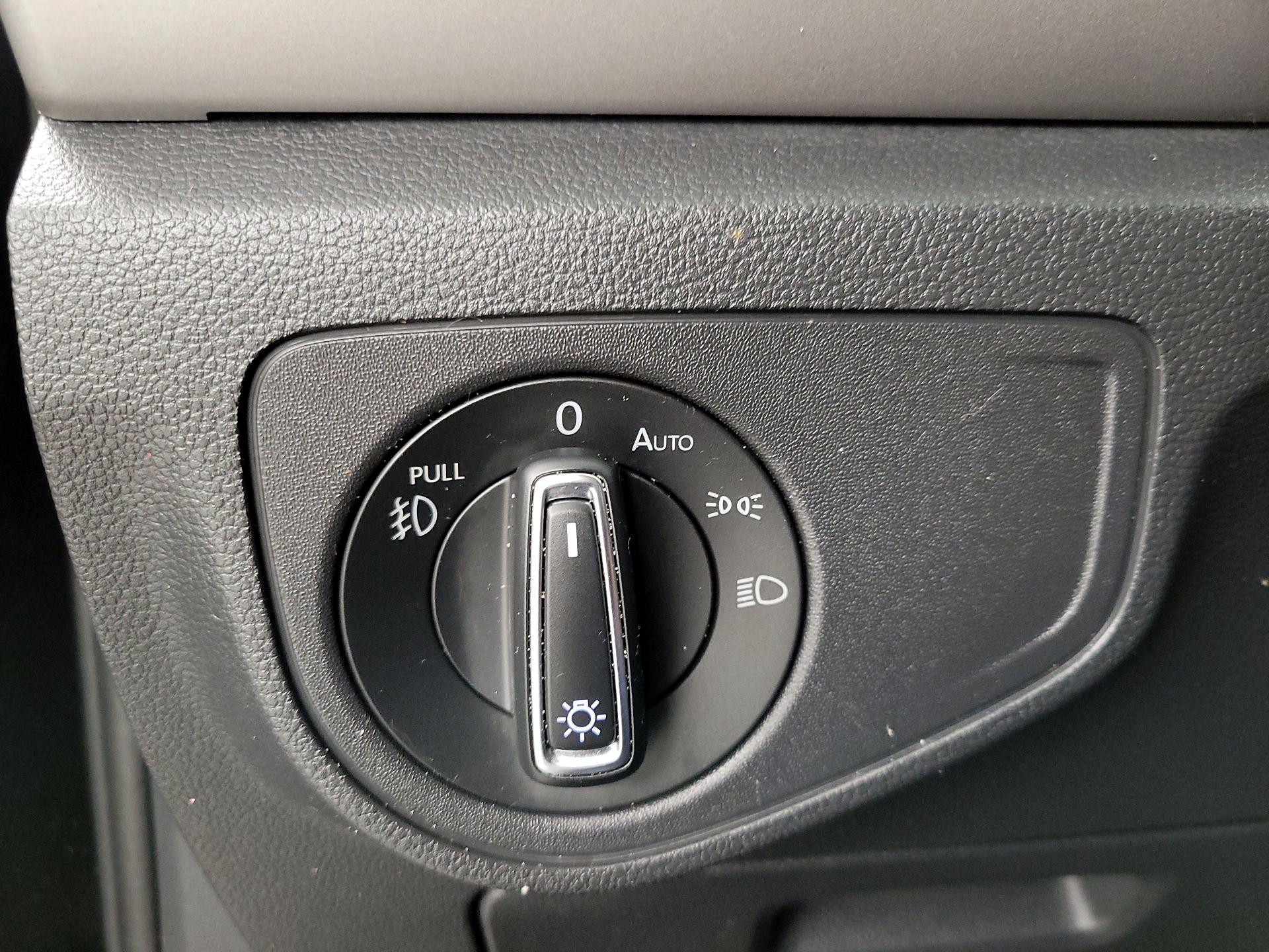 Thumbnail: 2019 Volkswagen Atlas - 13