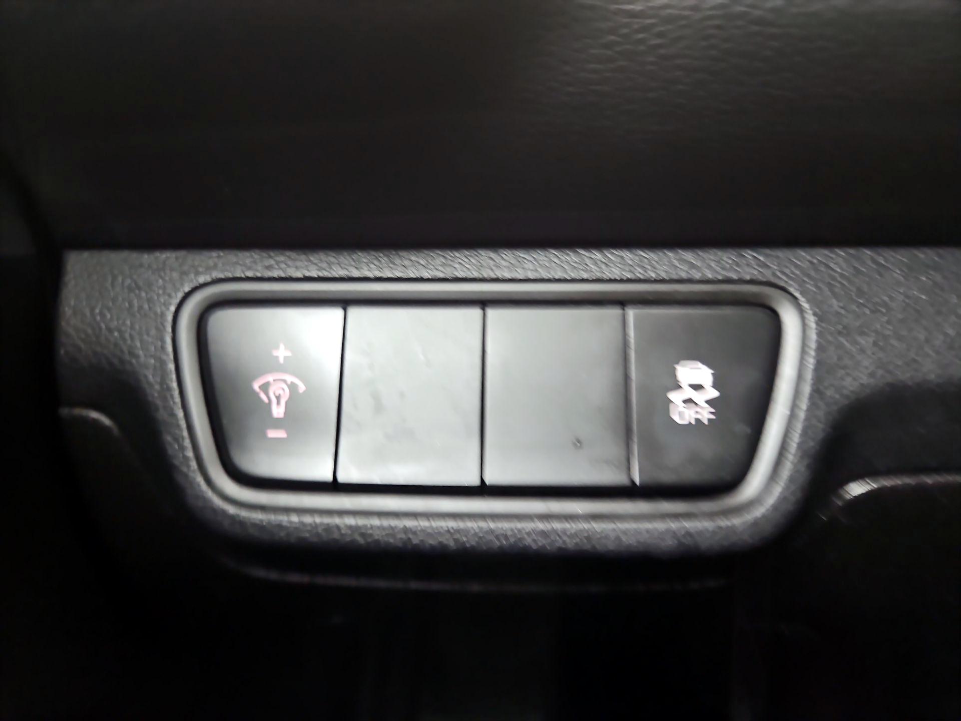Thumbnail: 2023 Kia Forte - 13