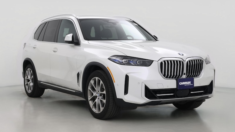 2024 BMW X5 sDrive40i Hero Image