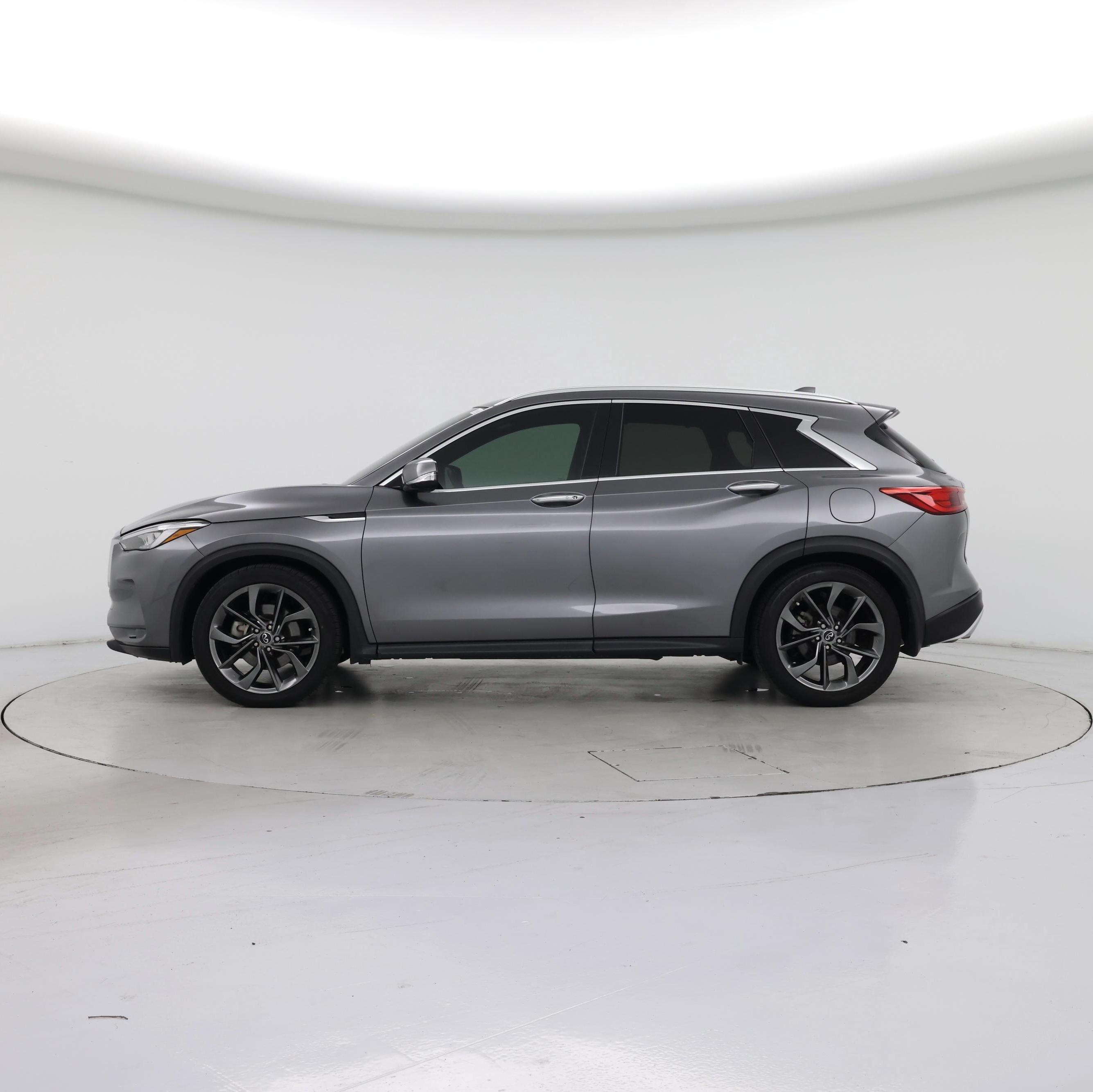 Thumbnail: 2019 INFINITI QX50 - 3