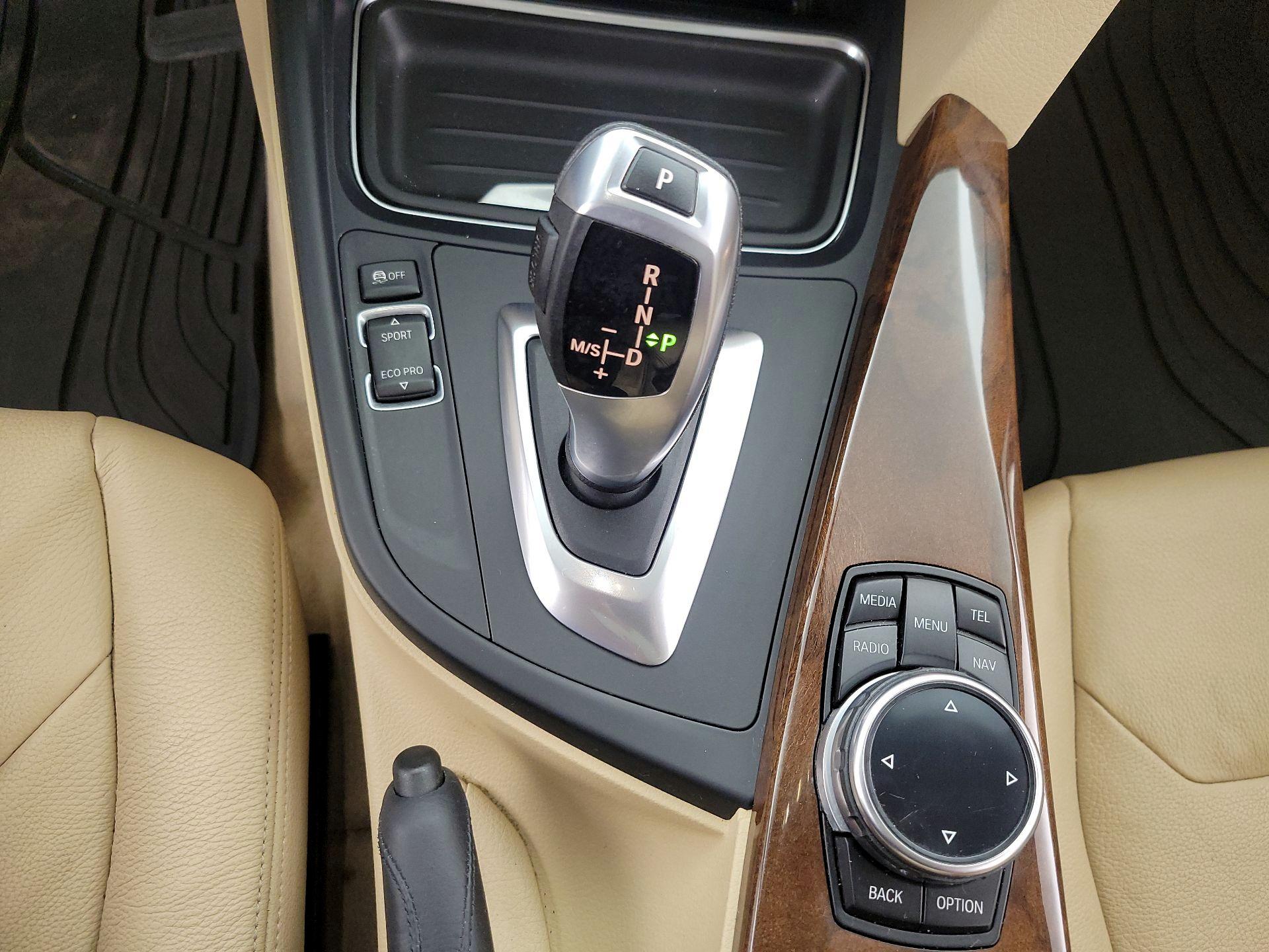 Thumbnail: 2014 BMW 3 Series - 17