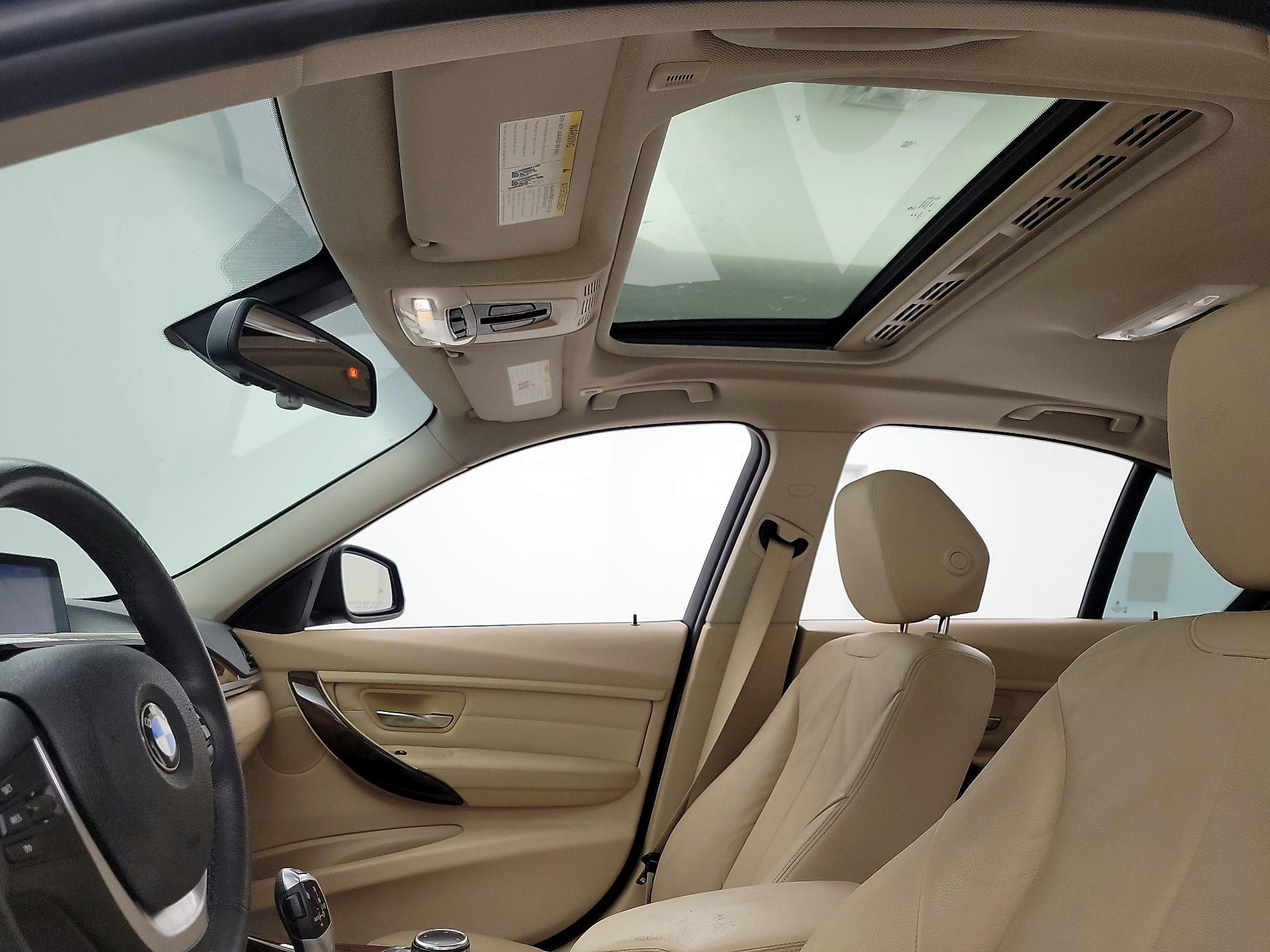 Thumbnail: 2014 BMW 3 Series - 18