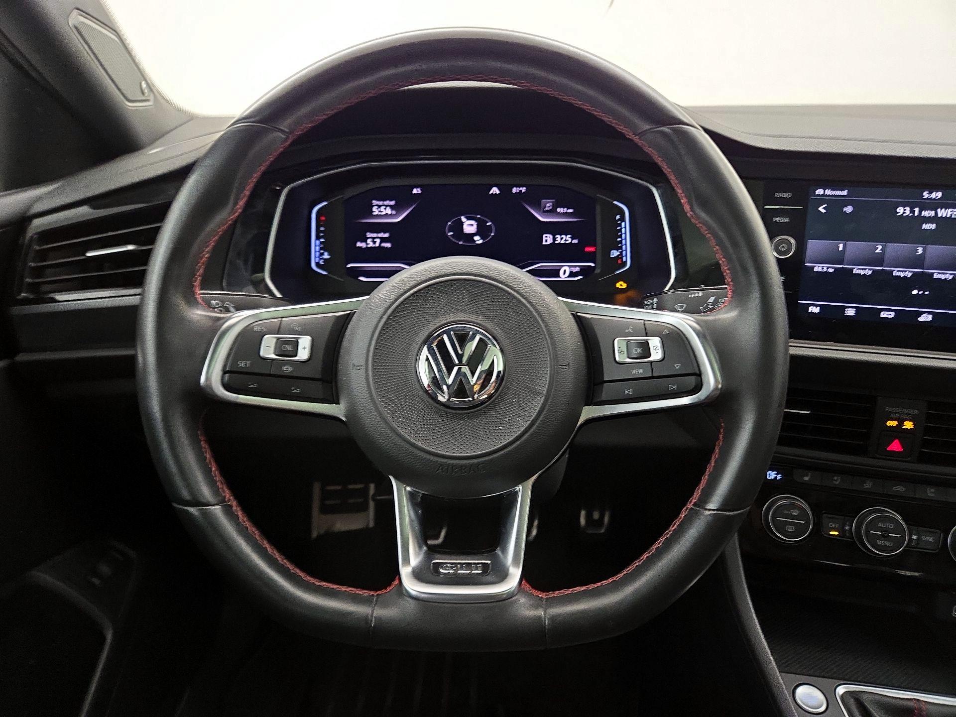 Thumbnail: 2019 Volkswagen Jetta - 10