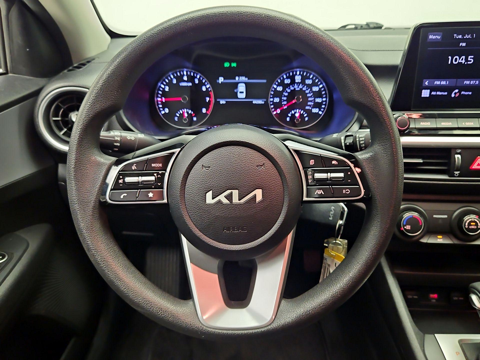 Thumbnail: 2023 Kia Forte - 10