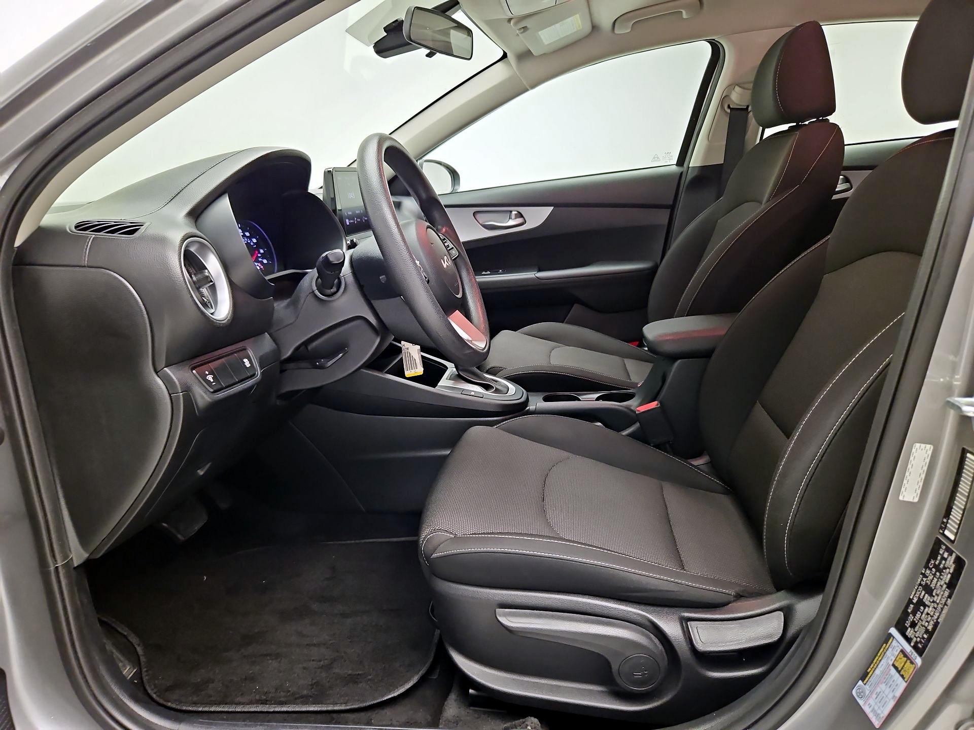 Thumbnail: 2023 Kia Forte - 11
