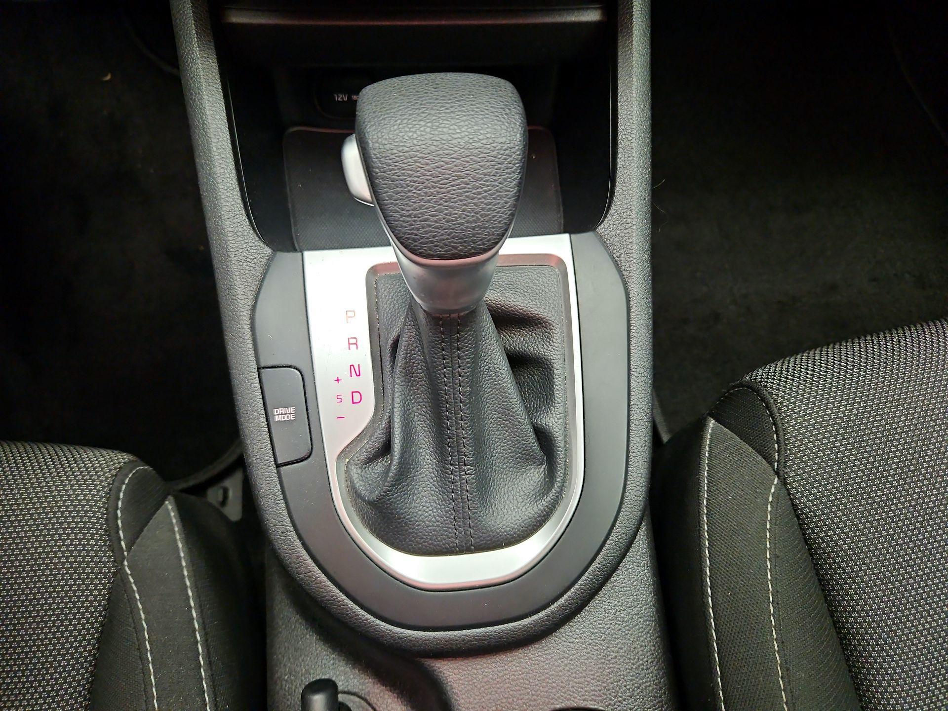Thumbnail: 2023 Kia Forte - 17