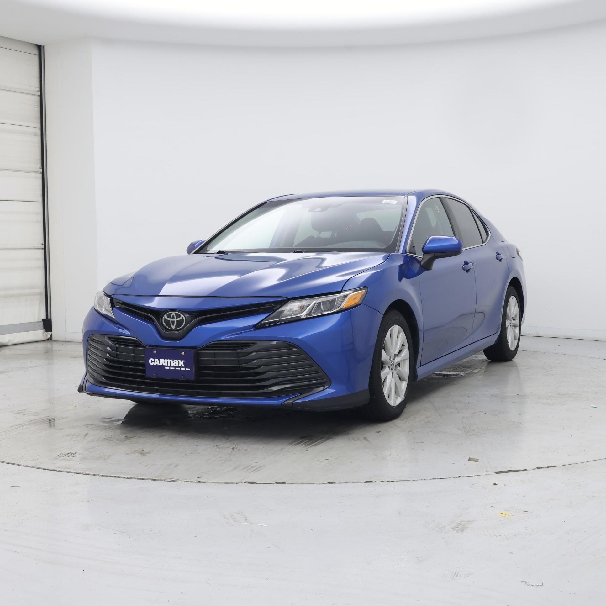 Thumbnail: 2020 Toyota Camry - 4