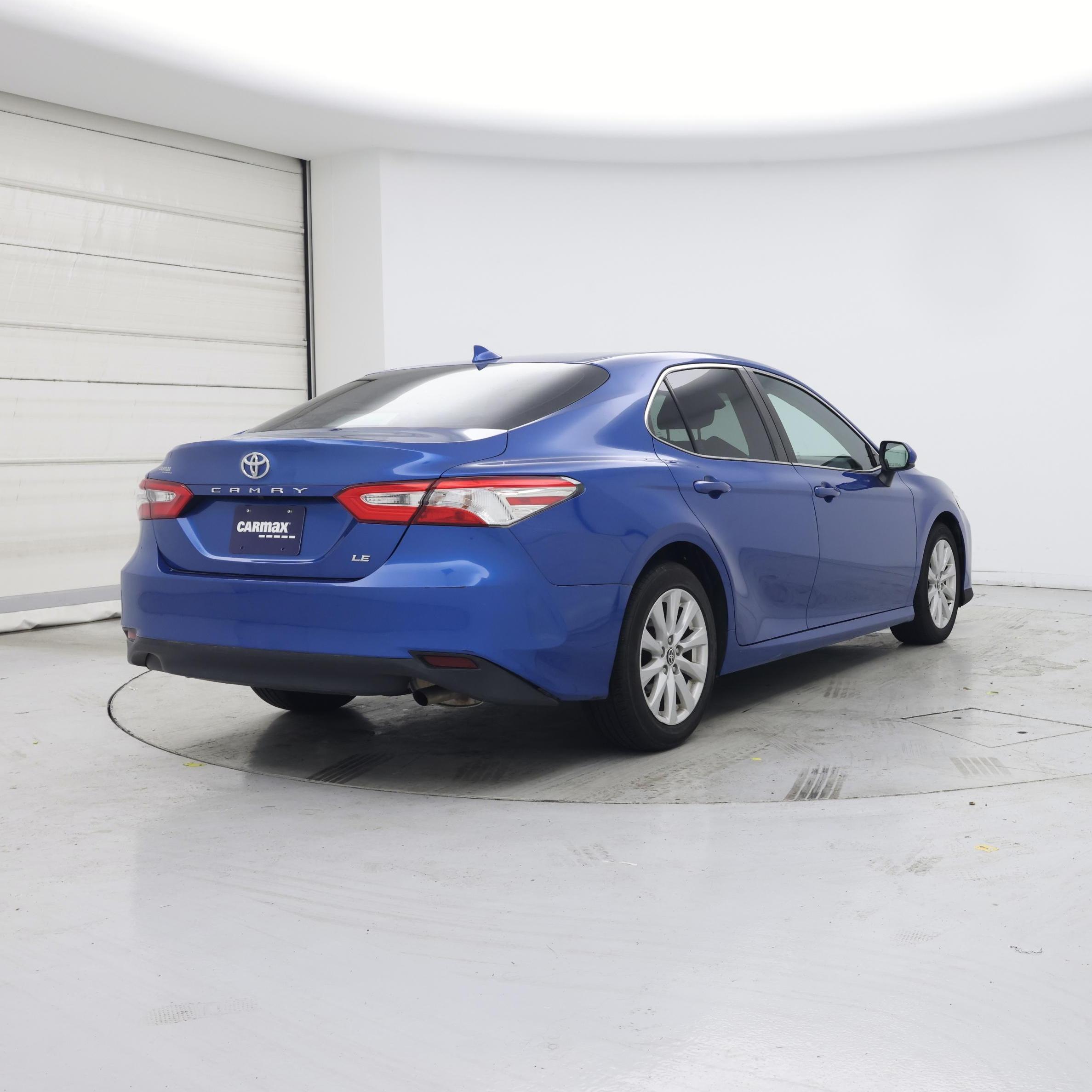 Thumbnail: 2020 Toyota Camry - 8