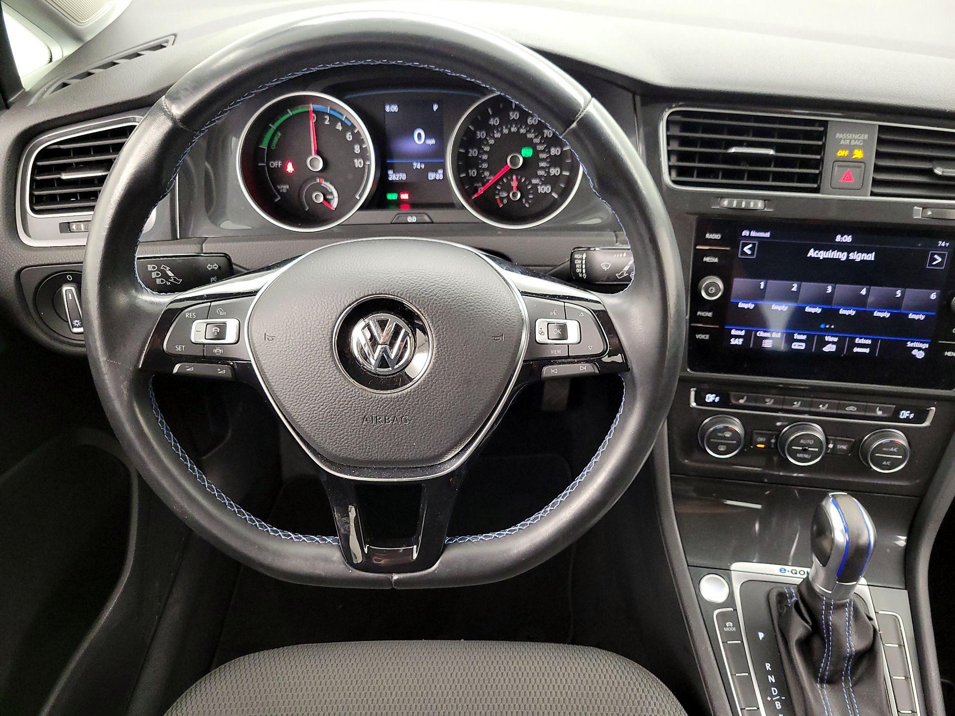 Thumbnail: 2019 Volkswagen e-Golf - 10