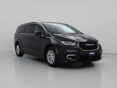 Black 2023 Chrysler Pacifica Touring L