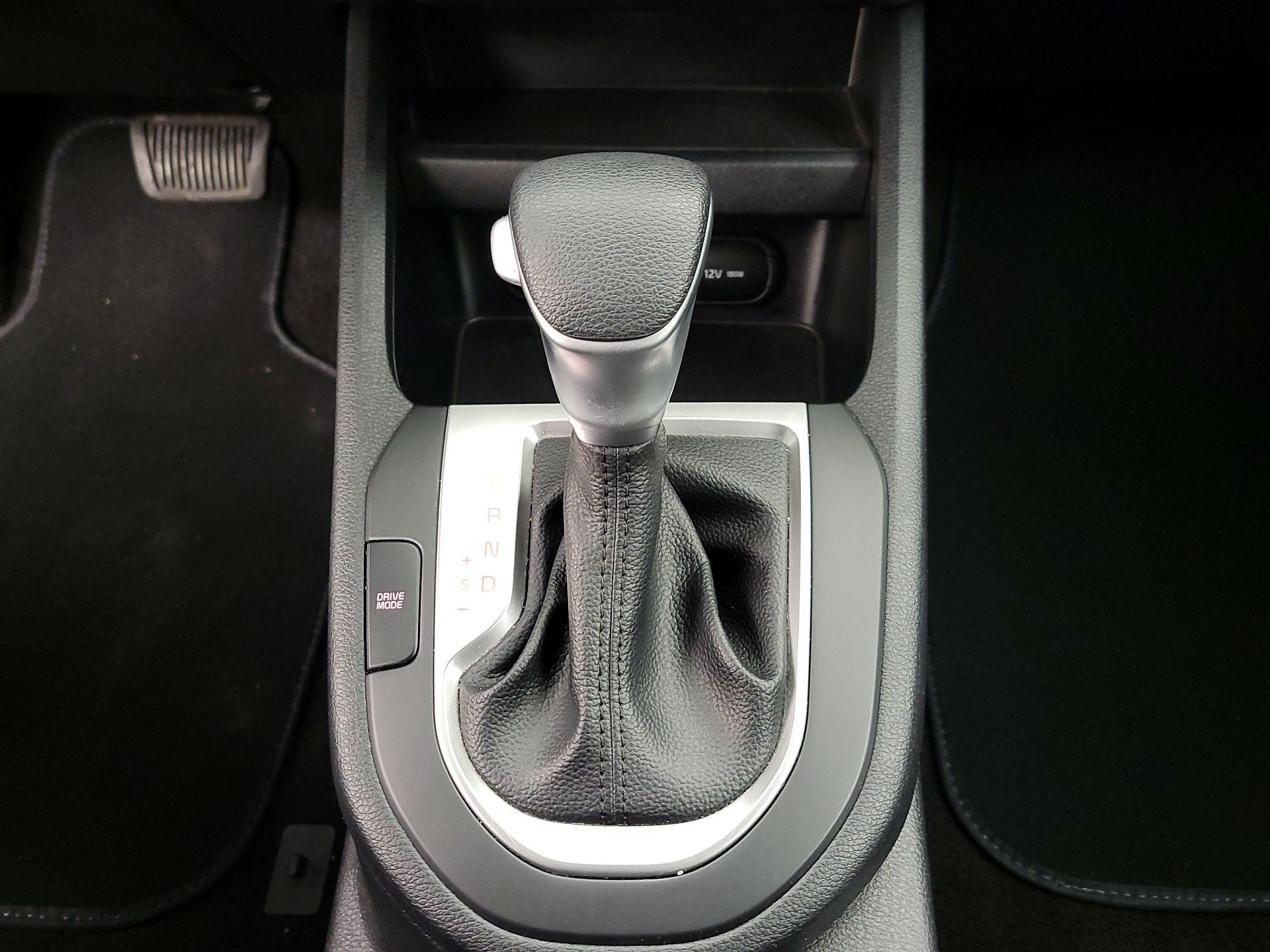 Thumbnail: 2023 Kia Forte - 17
