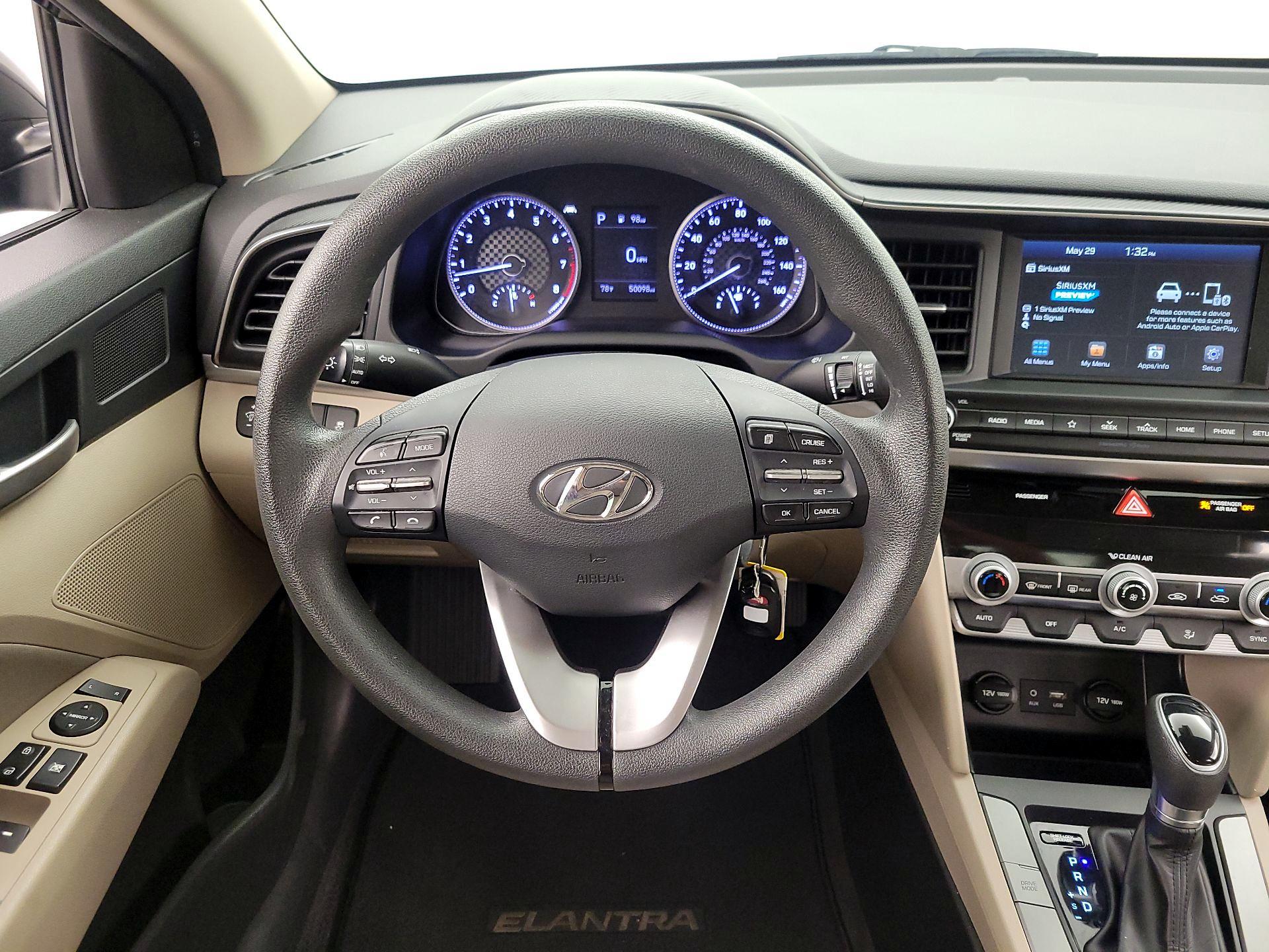 Thumbnail: 2020 Hyundai Elantra - 10