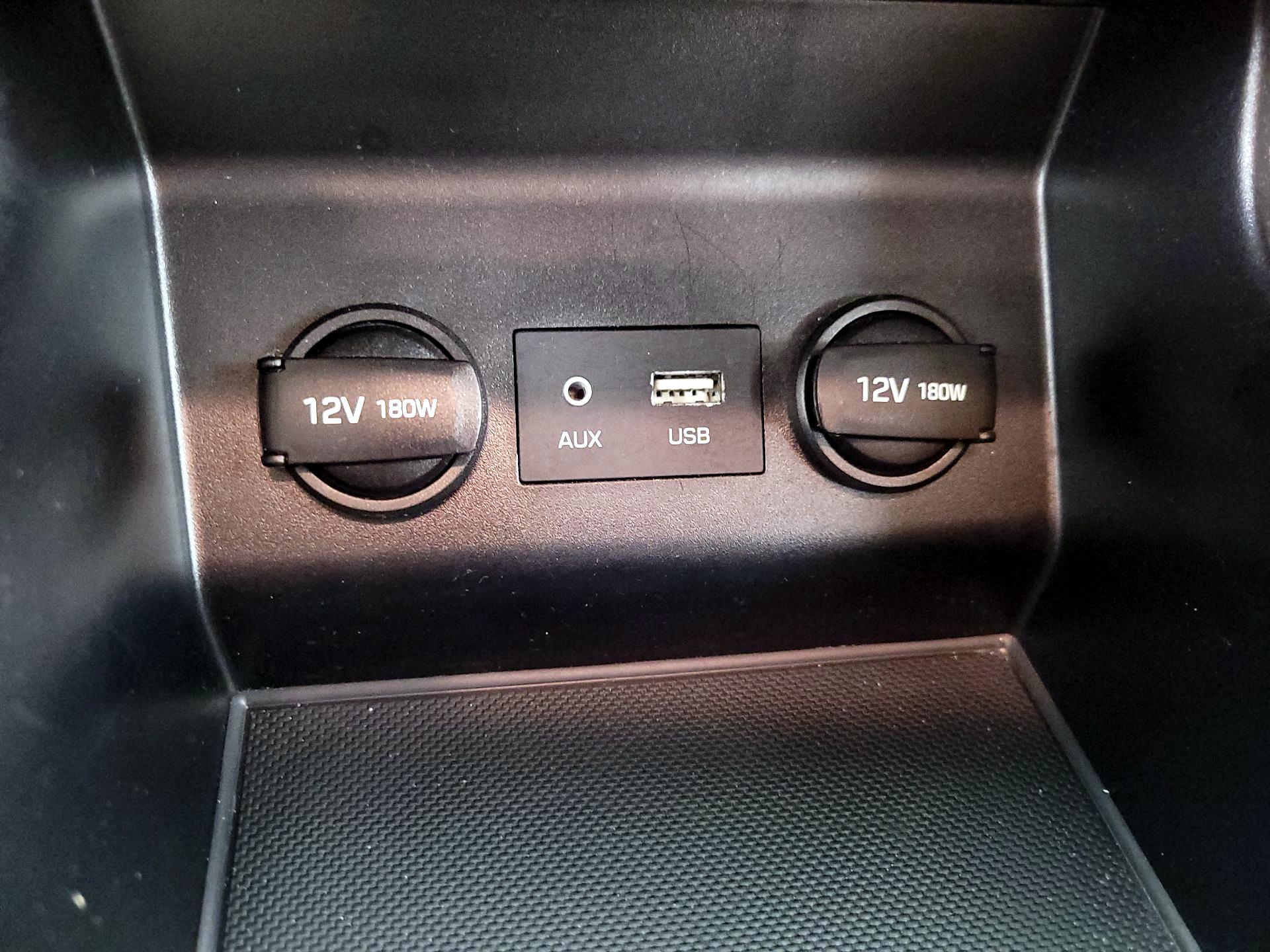 Thumbnail: 2020 Hyundai Elantra - 18