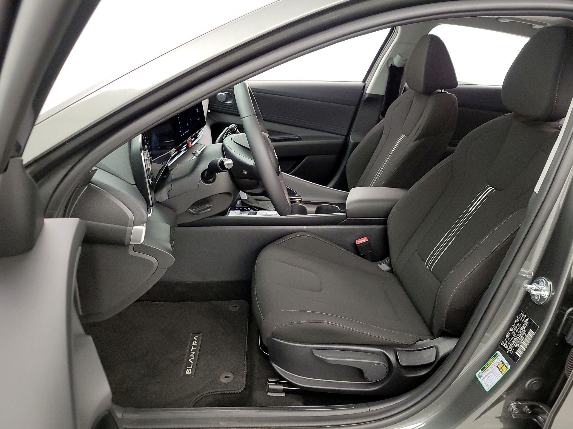 Thumbnail: 2024 Hyundai Elantra - 11