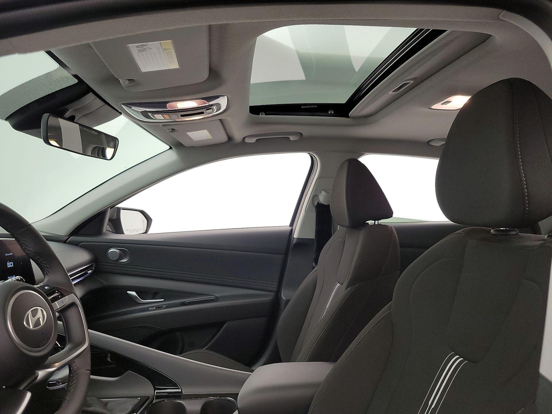 Thumbnail: 2024 Hyundai Elantra - 20