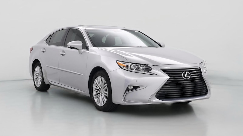 2016 Lexus ES 350 Hero Image