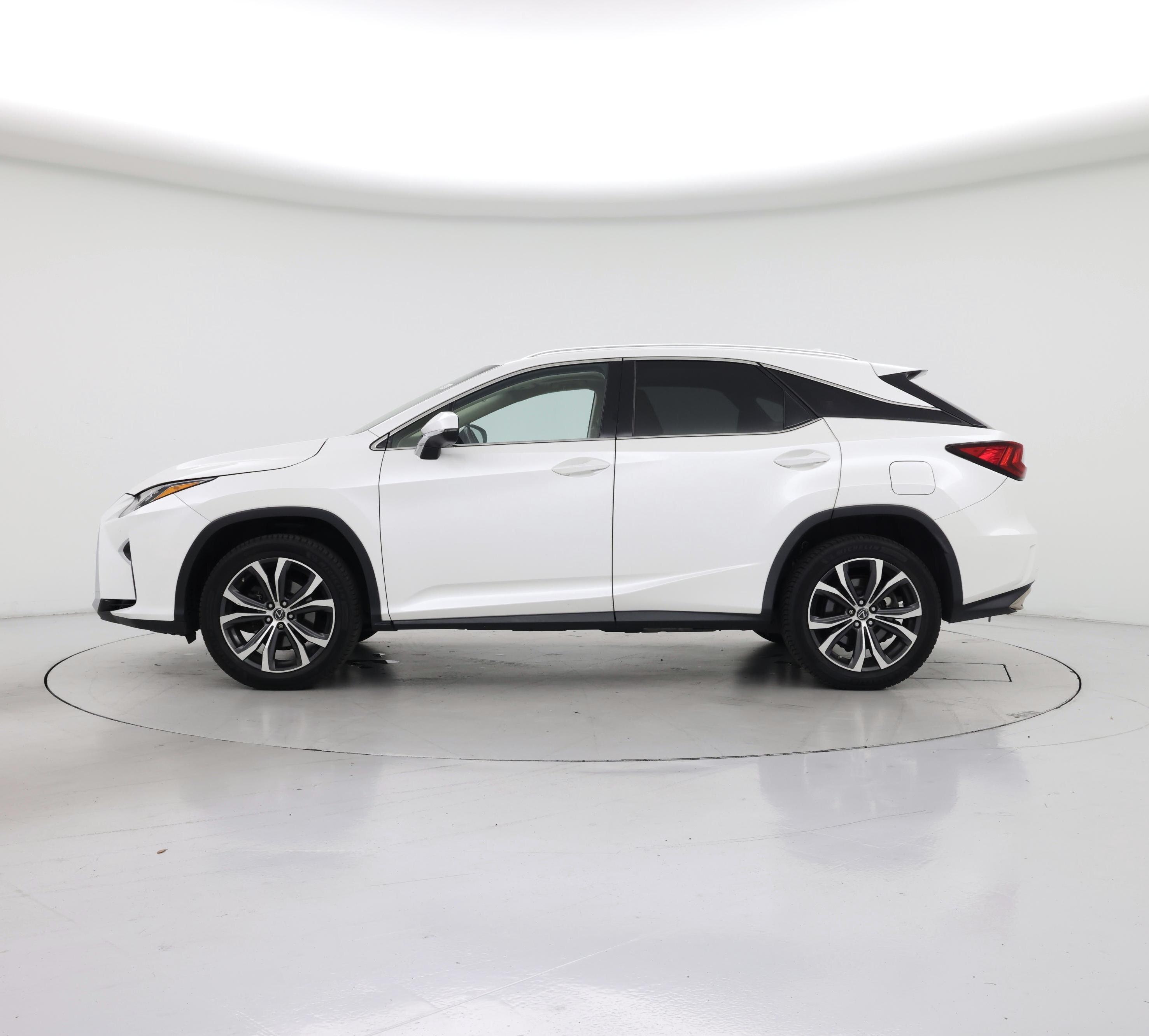 Thumbnail: 2019 Lexus RX - 3