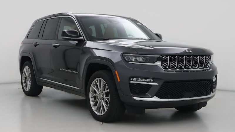 2022 Jeep Grand Cherokee Summit Hero Image