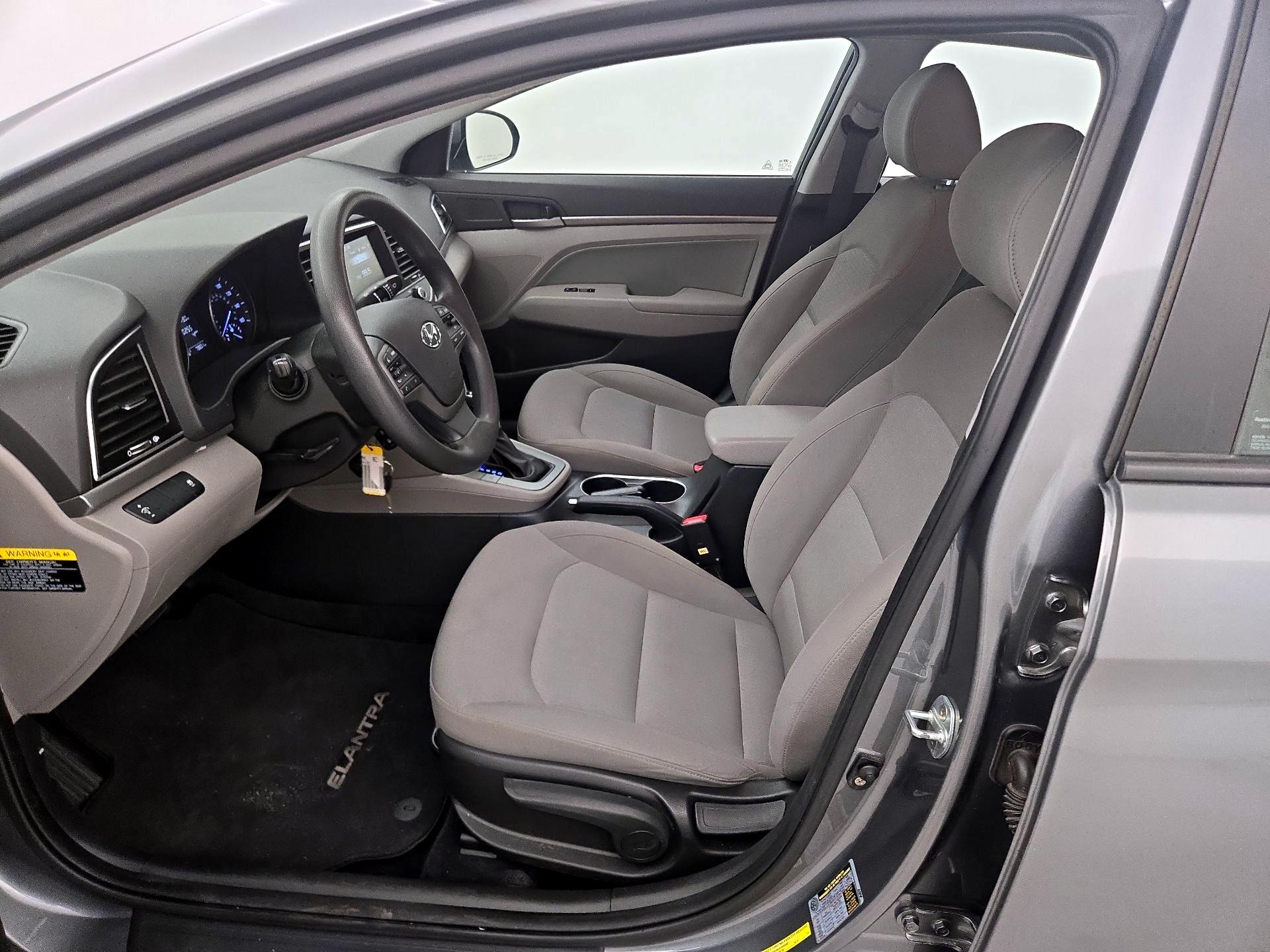 Thumbnail: 2017 Hyundai Elantra - 11