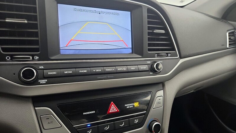 2017 Hyundai Elantra SE 14
