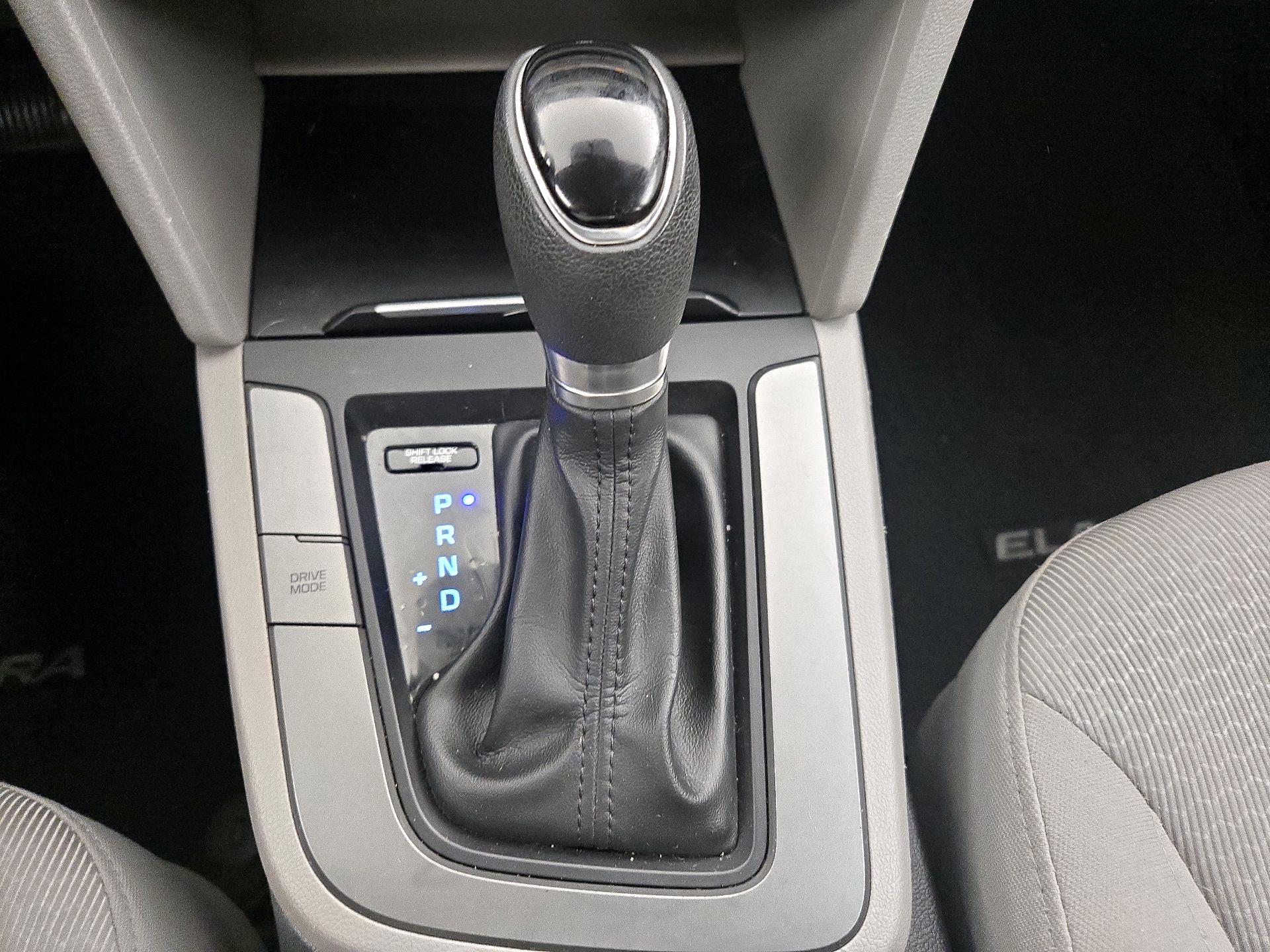 Thumbnail: 2017 Hyundai Elantra - 17