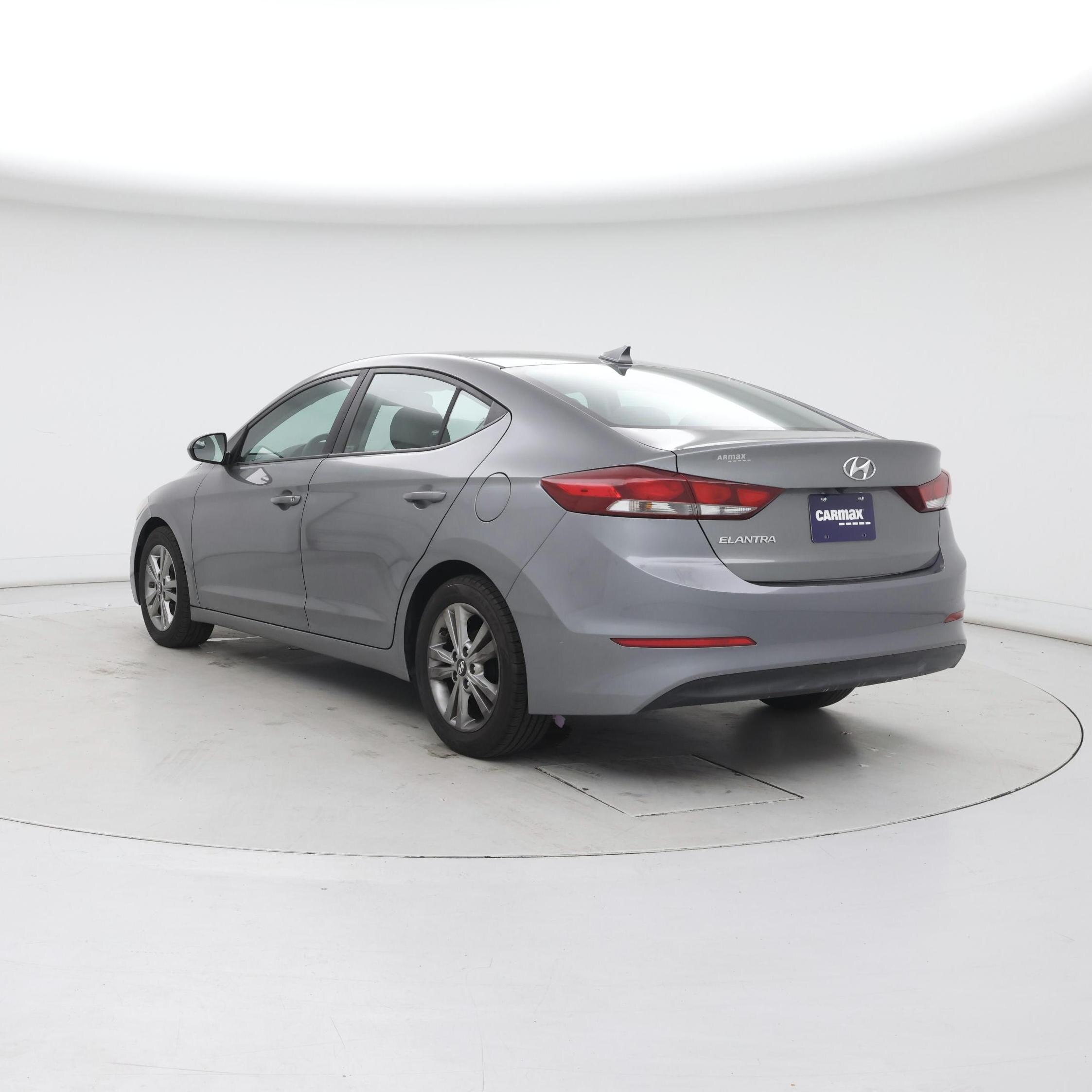 Thumbnail: 2017 Hyundai Elantra - 2