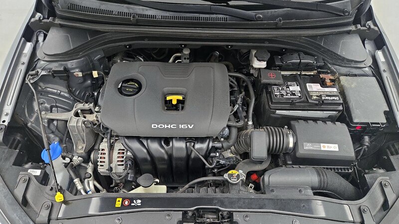 2017 Hyundai Elantra SE 21