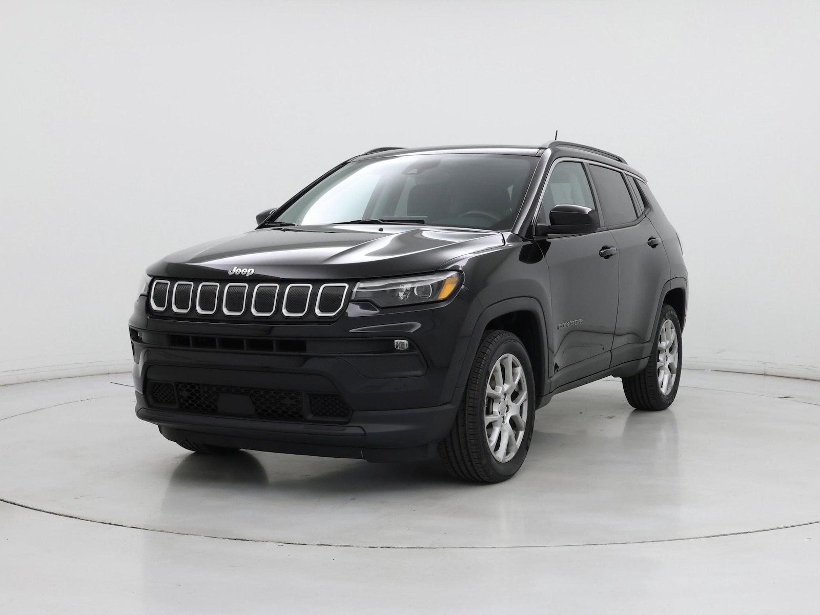 Image 5 of 2022 Jeep Compass Latitude Lux