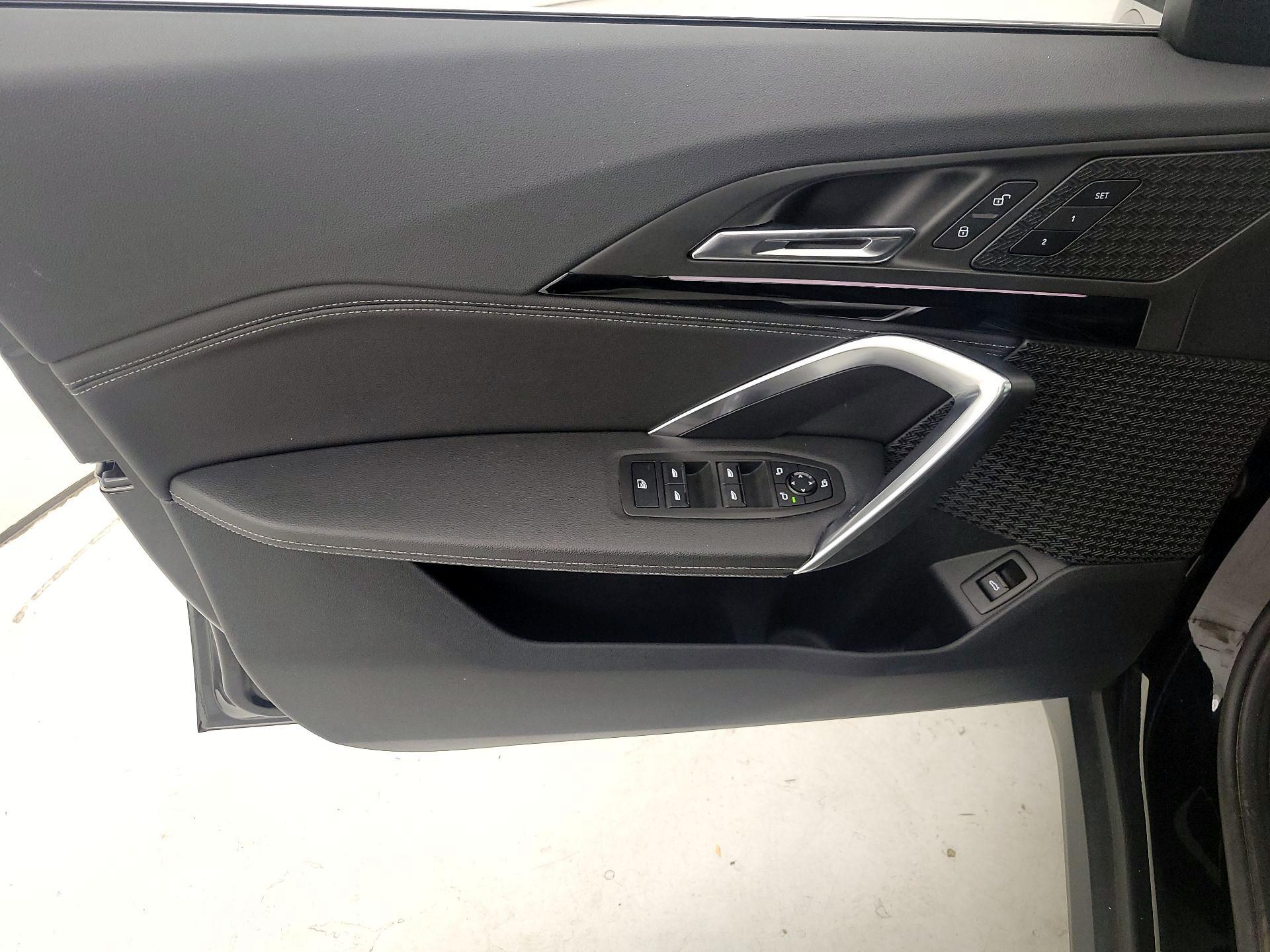 Thumbnail: 2023 BMW X1 - 12